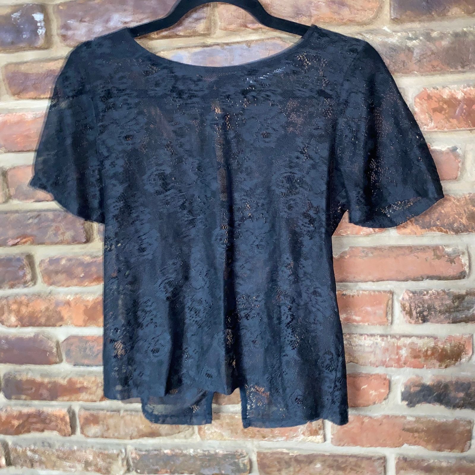 Warehouse Warehouse Sheer Black Lace Button-Back Peplum Top 8 Size M / US 6-8 / IT 42-44 - 2 Thumbnail