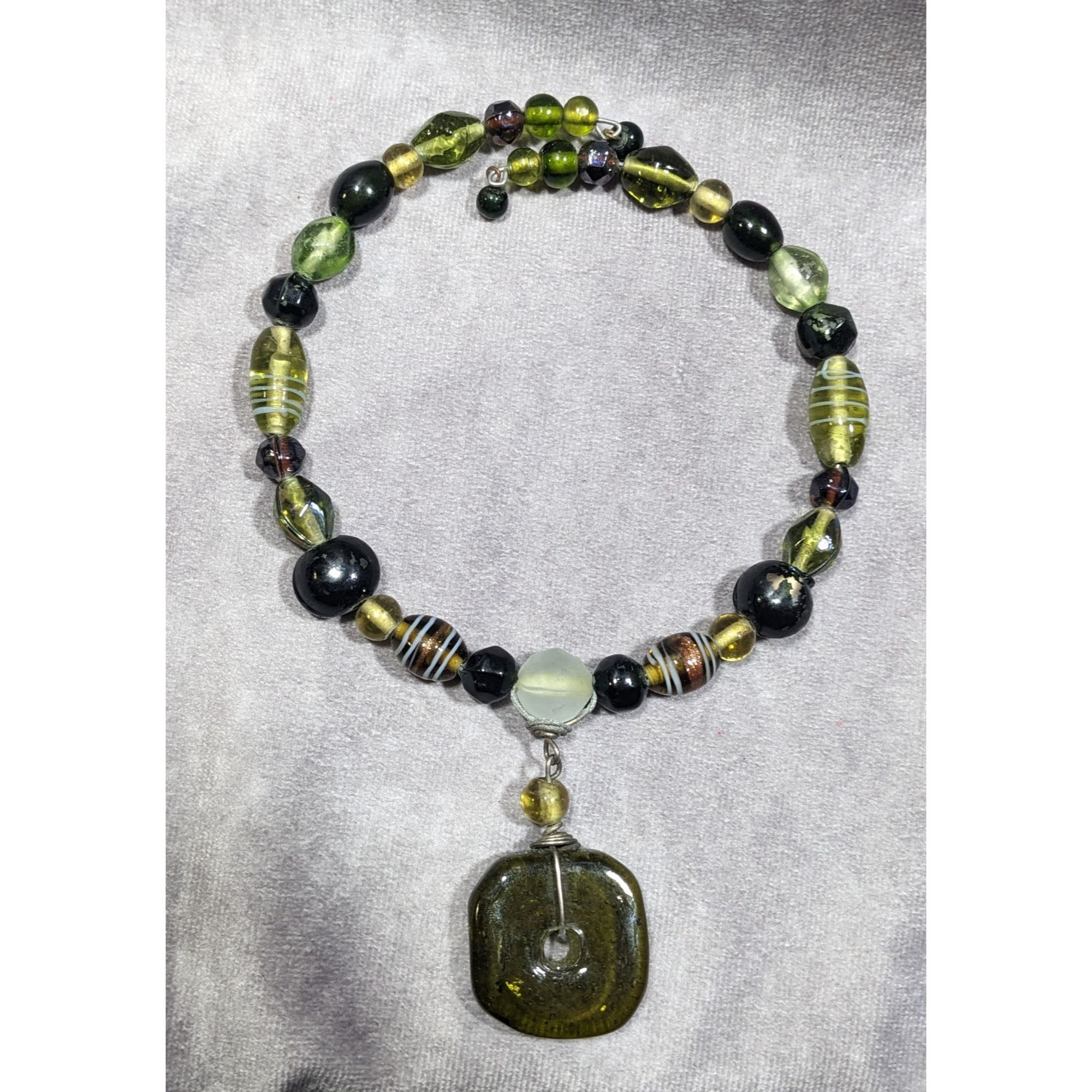 Other Chunky Retro Green Glass Beaded Coil Necklace Size ONE SIZE - 4 Thumbnail