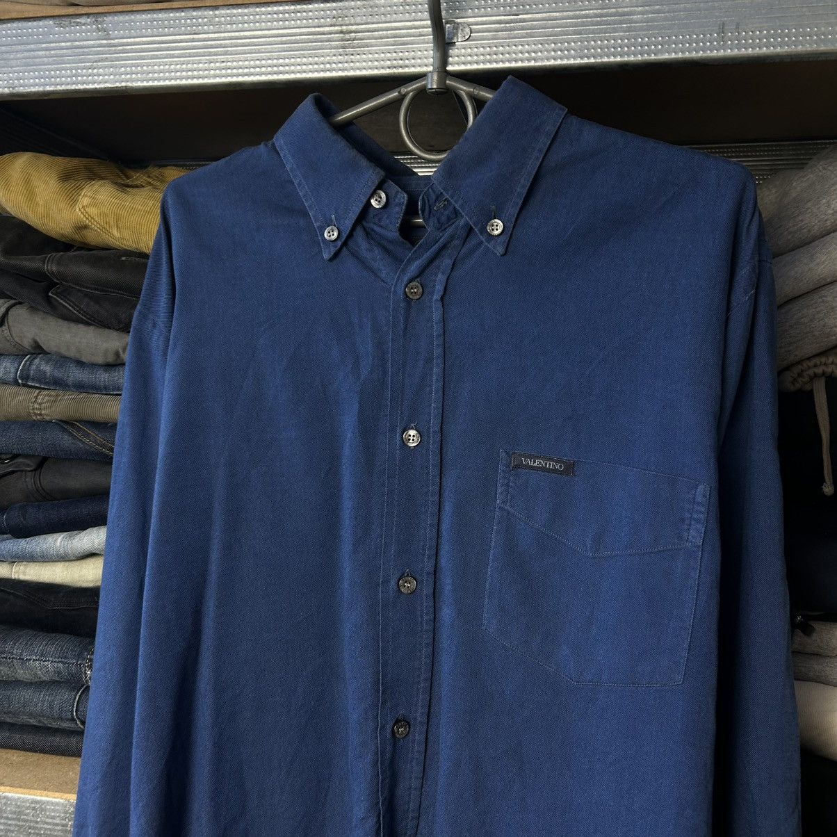 Valentino Luxury Valentino Small logo vintage designer button shirt Size US L / EU 52-54 / 3 - 2 Thumbnail