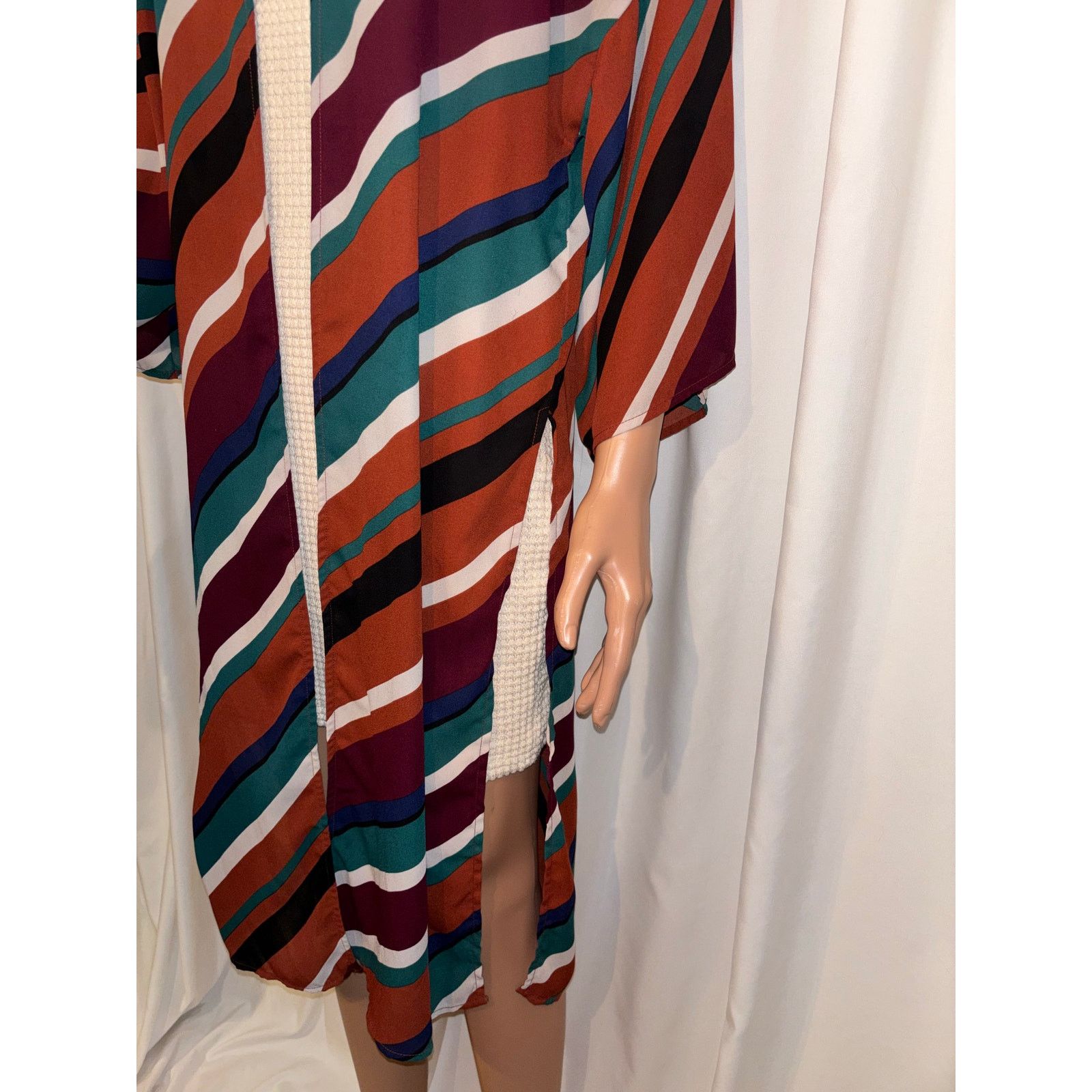 Forever 21 Forever 21 Dark Colorful Cardigan Size Medium Size M / US 6-8 / IT 42-44 - 4 Thumbnail