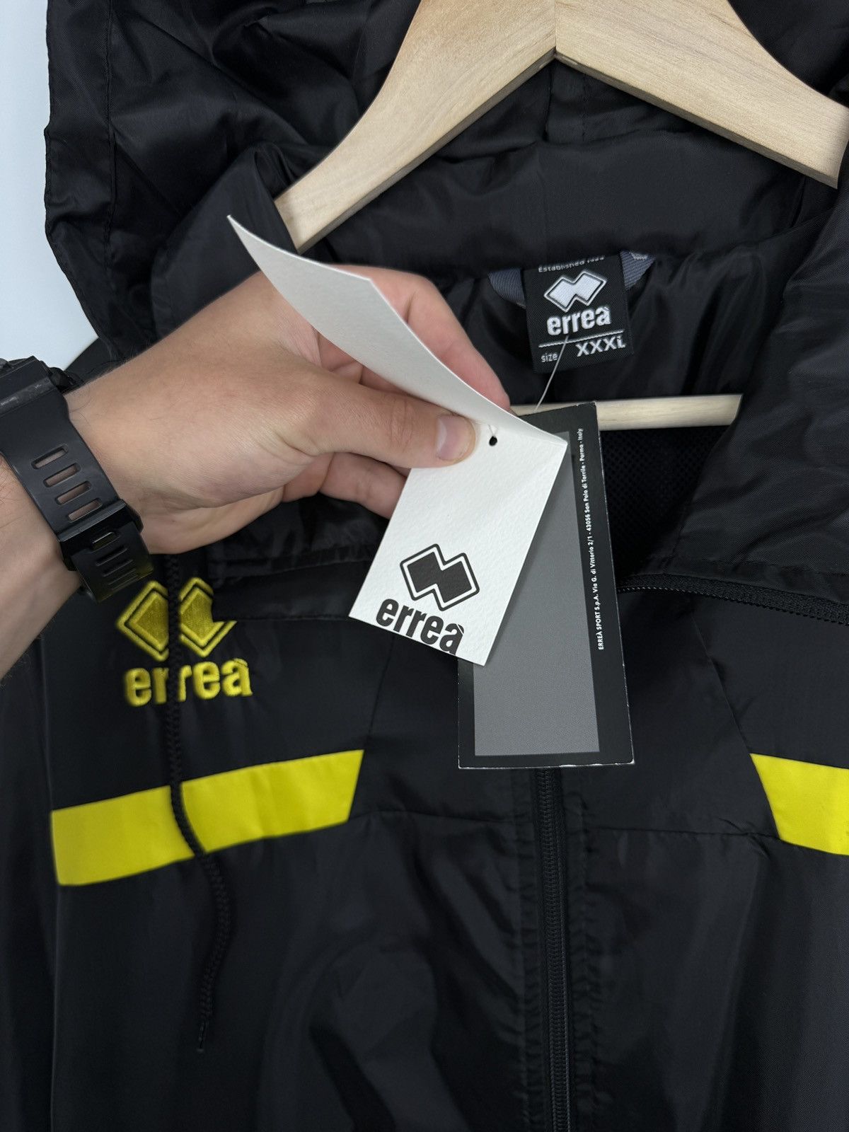 Errea ❗️NWT 🇬🇧 Errea Queens Park Rangers QPR Windbreaker Jacket Rare Size US XXL / EU 58 / 5 - 9 Thumbnail