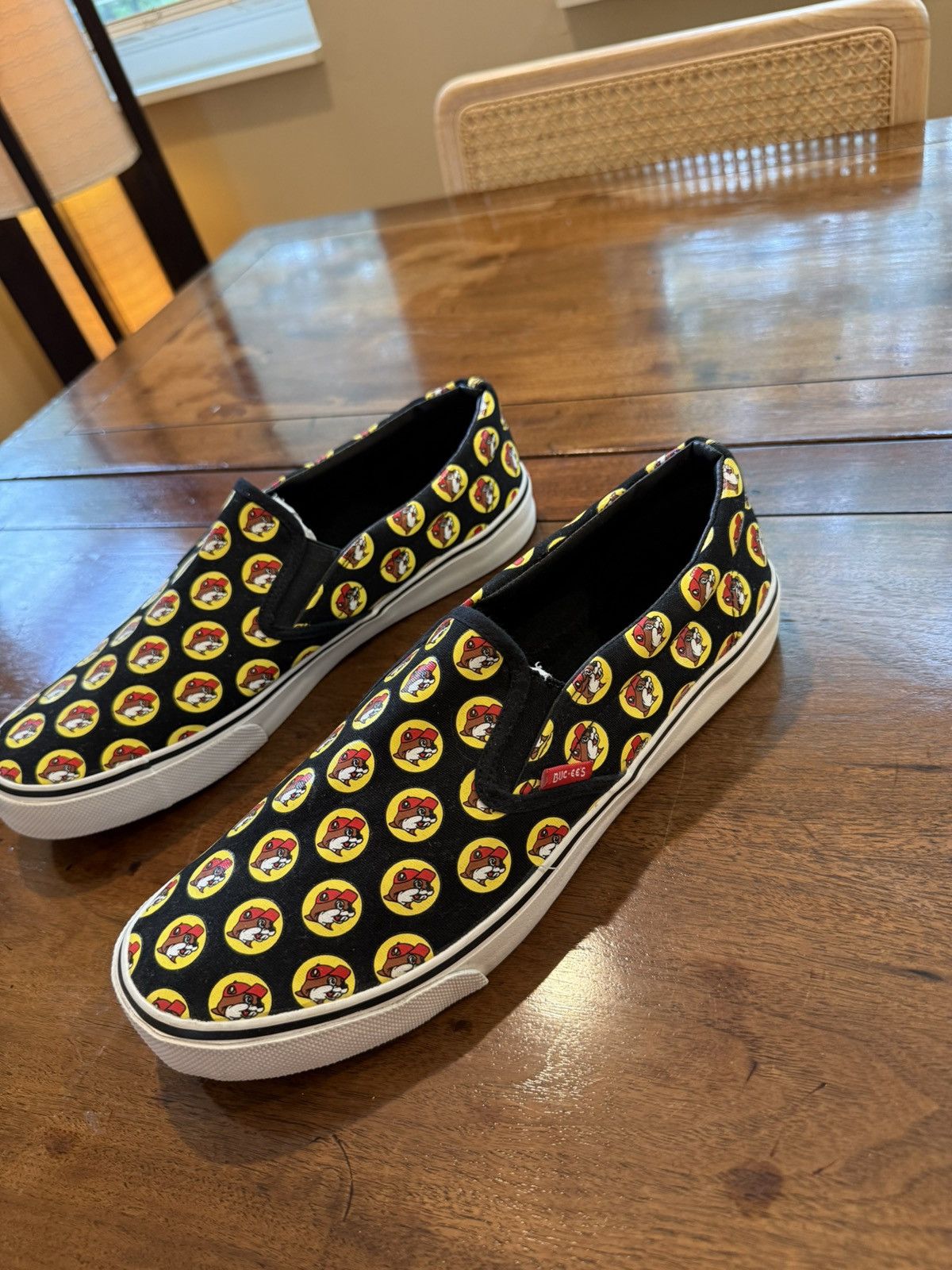 Other Bucees Buc-ee’s slip on yellow beaver Size US 11 / EU 44 - 2 Thumbnail