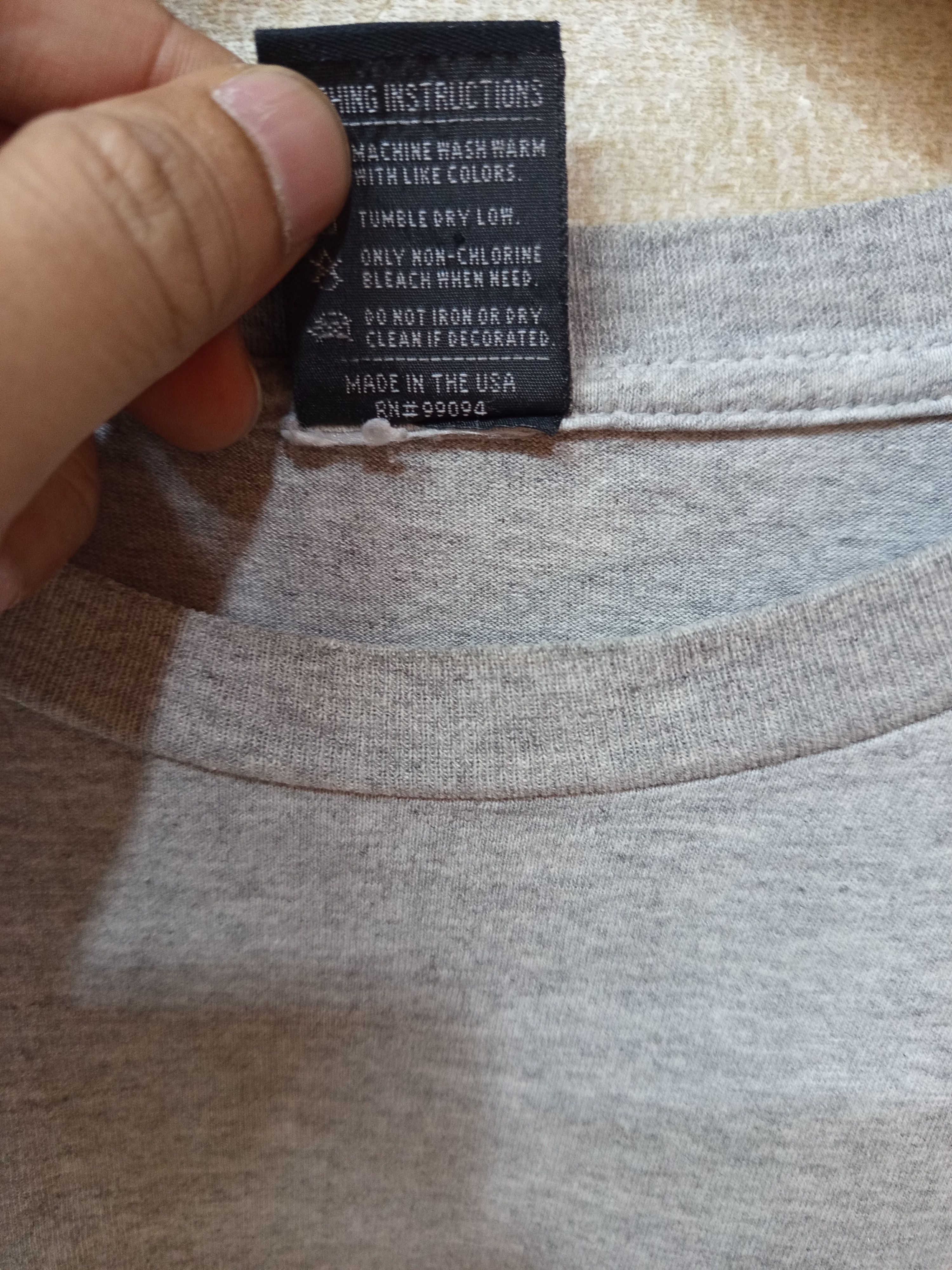 DVS Vintage DVS Shoe Company T-Shirt Made in USA Size US XL / EU 56 / 4 - 8 Thumbnail