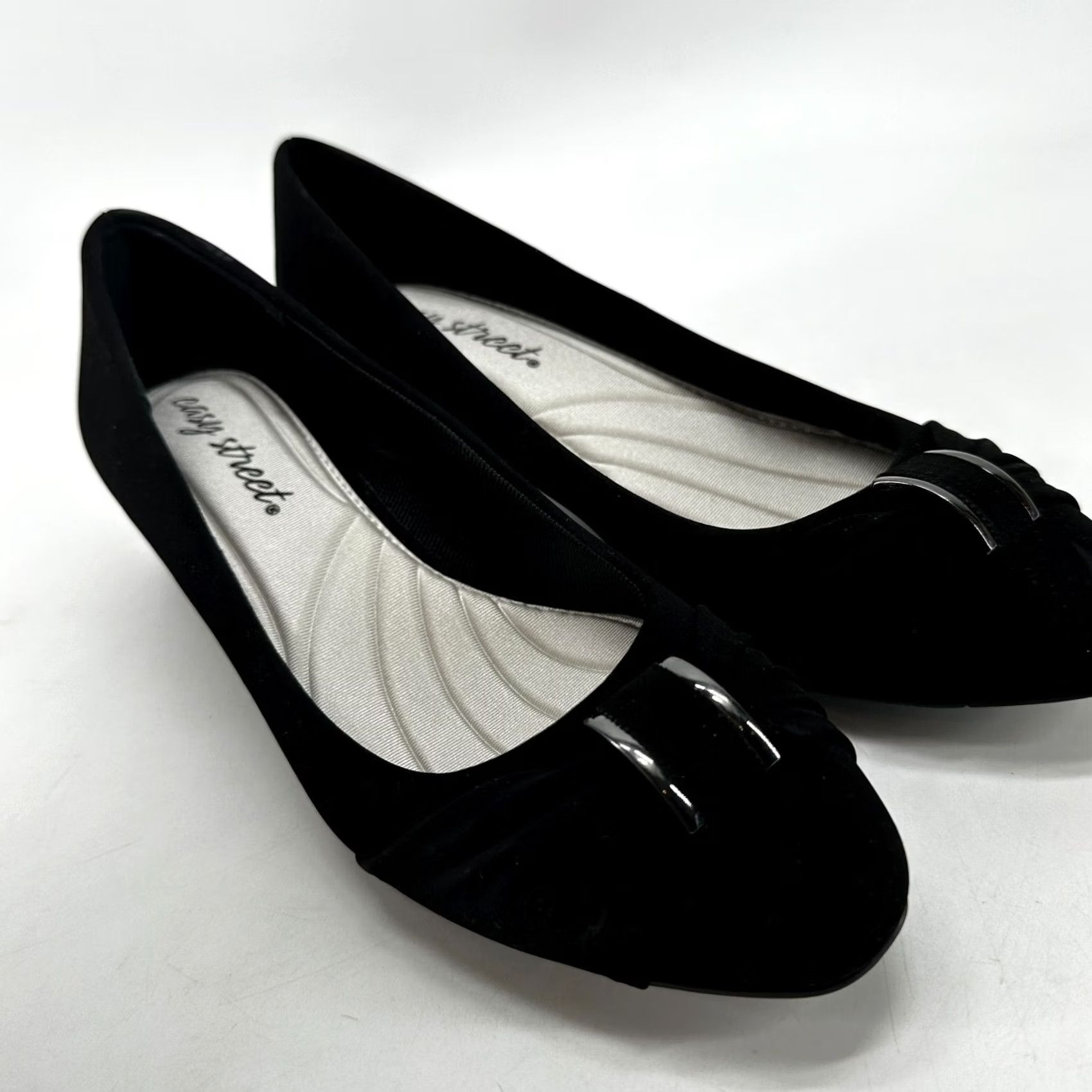 Vintage Easy Street Pump Heels Black Women's 6M Suede Slip On Almond Toe Casual Comfort Chinese Made Block Heel Size US 6 / IT 36 - 2 Thumbnail