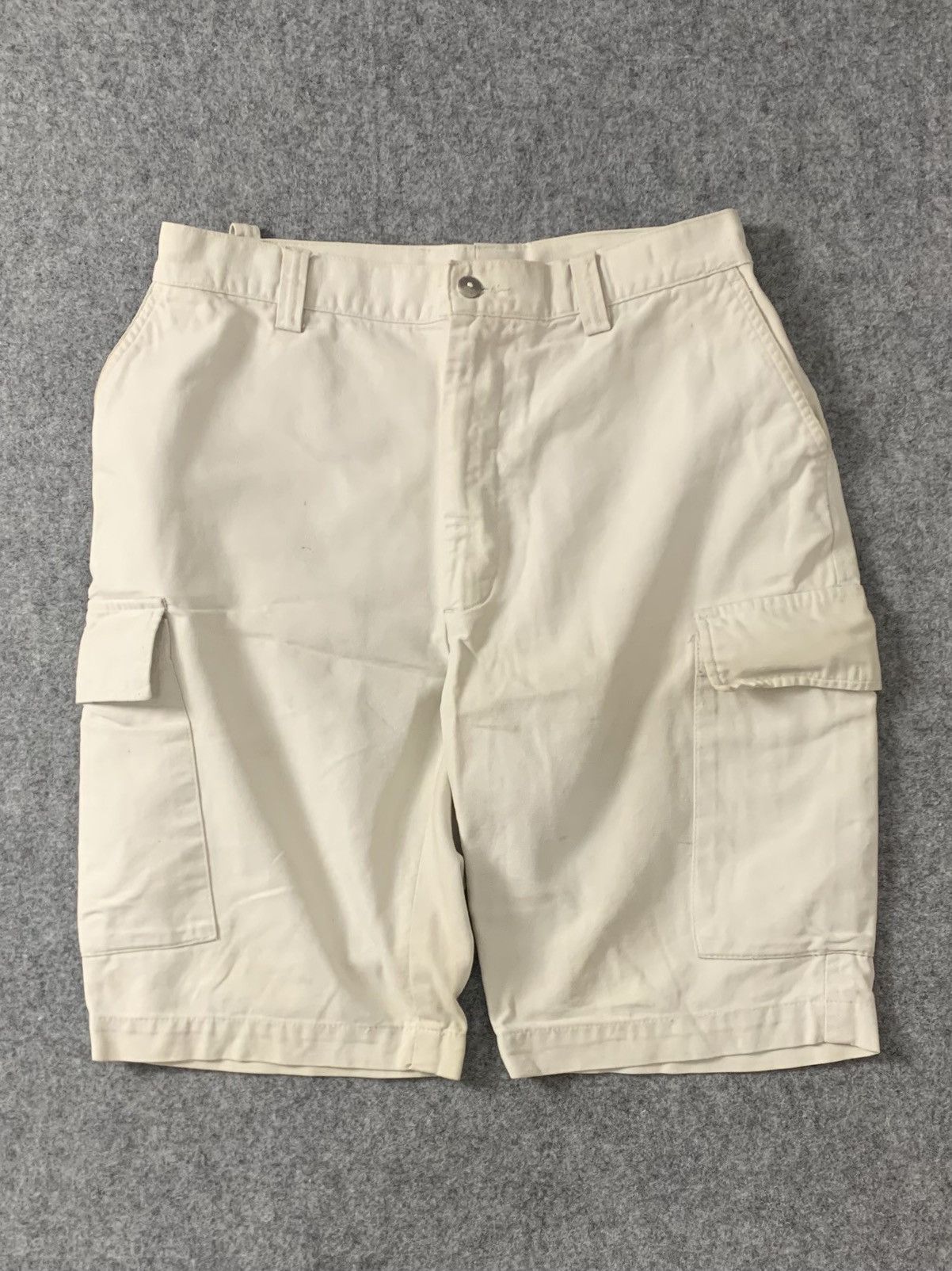 Nautica Vintage White 'Nautica' Y2K Regular Fit Cargo Shortpants Size US 30 / EU 46 - 1 Thumbnail