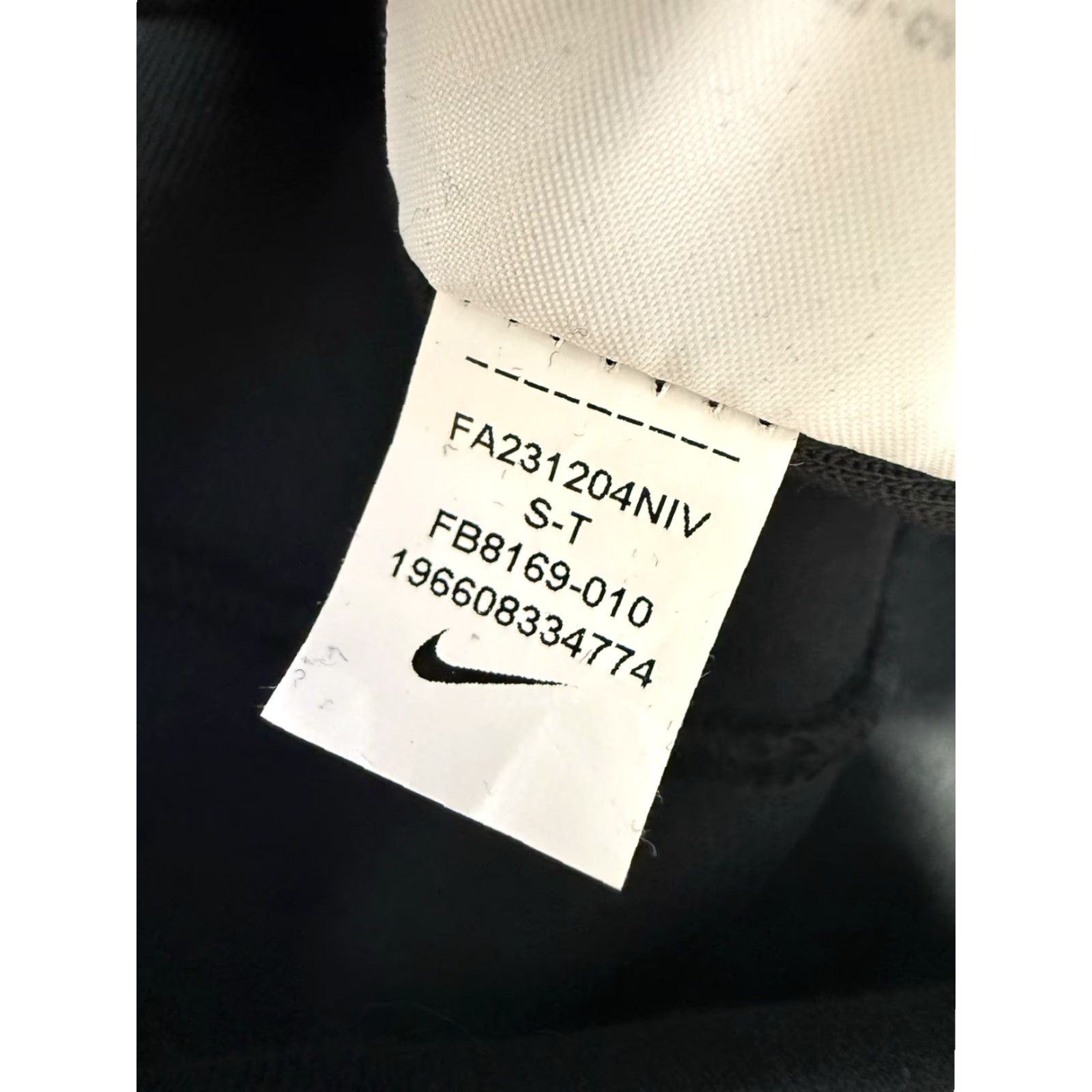 Nike Nike Sportswear Men’s S-Tall Turtleneck Tech Fleece Sweatshirt FB8169-010 Black Short Description: N/A Size US S / EU 44-46 / 1 - 5 Thumbnail