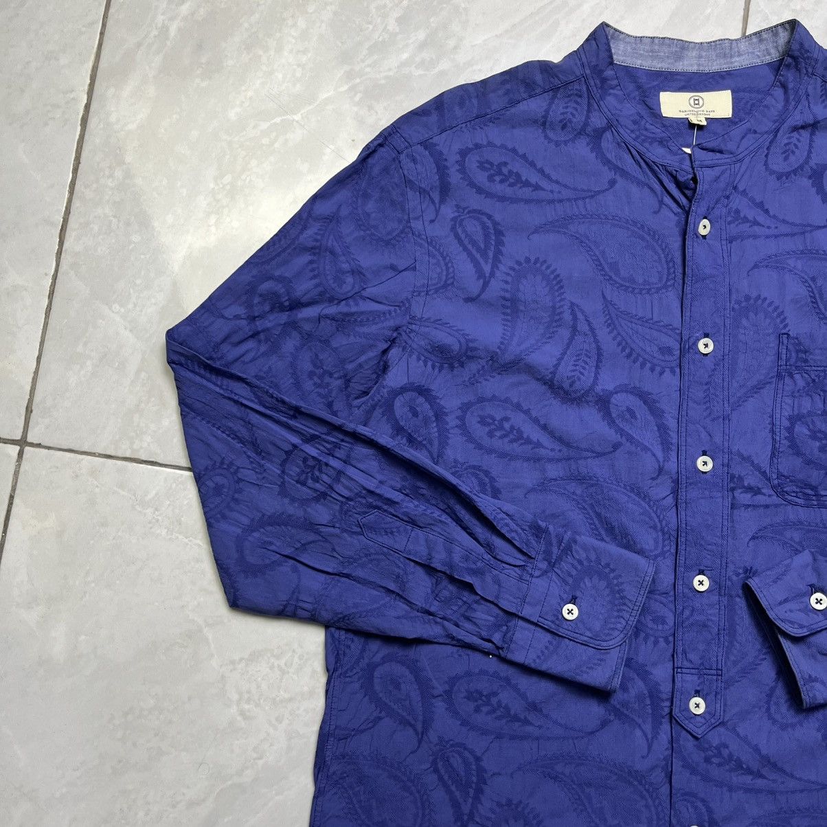 United Arrows United arrows paisley textured material shanghai collar Size US M / EU 48-50 / 2 - 4 Thumbnail