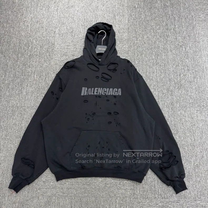 Balenciaga Balenciaga Distressed Destroyed Printed Hooded Sweatshirt Size US XXS / EU 40 - 1 Thumbnail