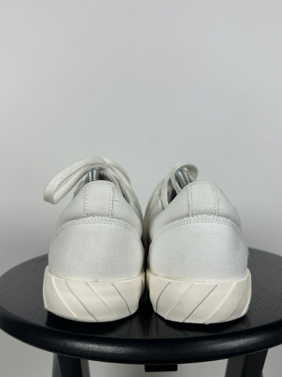 Off-White Off-White Vulcanized Virgil Abloh Low Top Sneakers Size US 9 / EU 42 - 10 Thumbnail