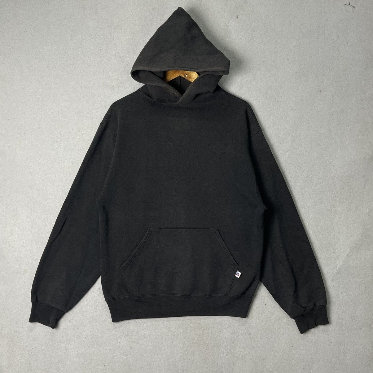 Russell Athletic Russell Athletic Blank Pullover Hoodie – Black (Size L) Size US L / EU 52-54 / 3 - 1 Thumbnail