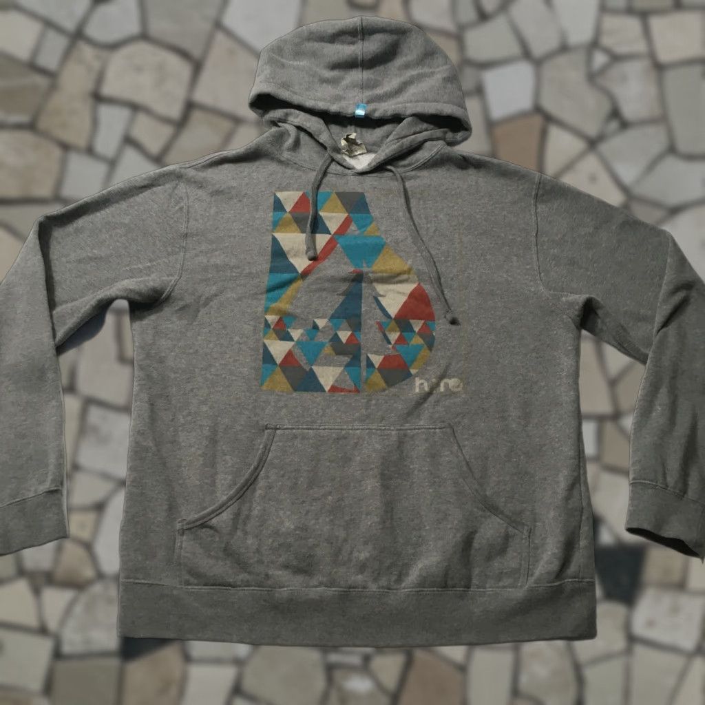 Vintage HUME Mens Hooded Sweatshirt Gray M Shirt Mens Hooded Sweatshirt Gray M GRAPHIC Size US M / EU 48-50 / 2 - 1 Thumbnail