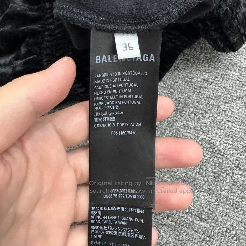 Balenciaga Balenciaga Crystal Letter Velvet Hooded Sweatshirt Size XS / US 0-2 / IT 36-38 - 3 Thumbnail