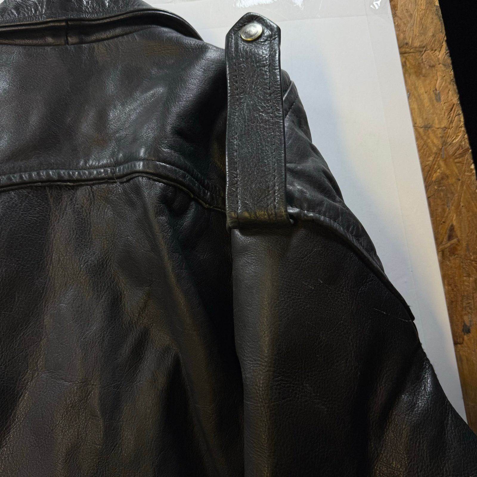 Other Vanguard Jacket Adult 44 Black Leather Motorcycle Size US XXS / EU 40 - 20 Thumbnail