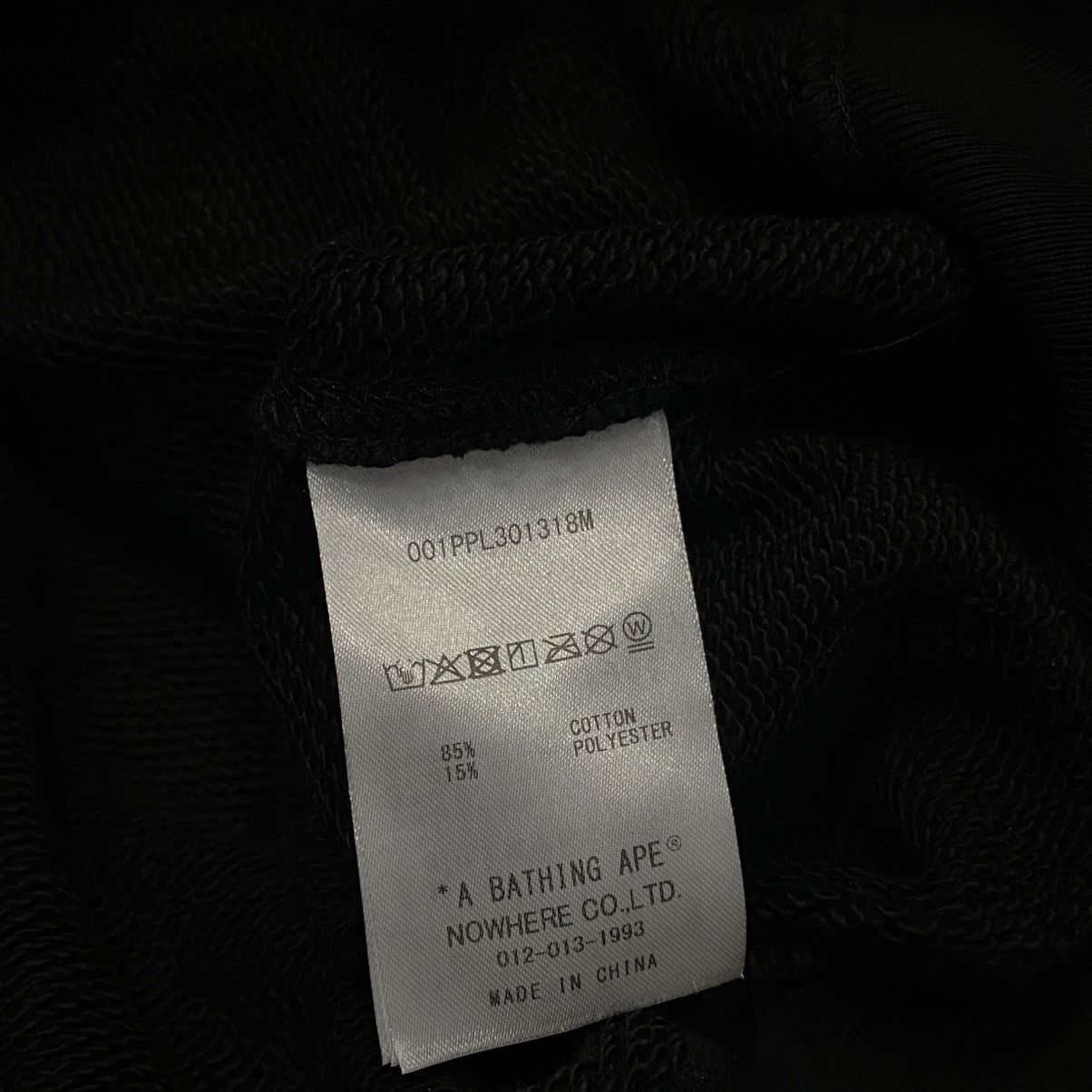 Bape Bape Coated Embossed Pullover Hoodie Black Size US XL / EU 56 / 4 - 5 Thumbnail