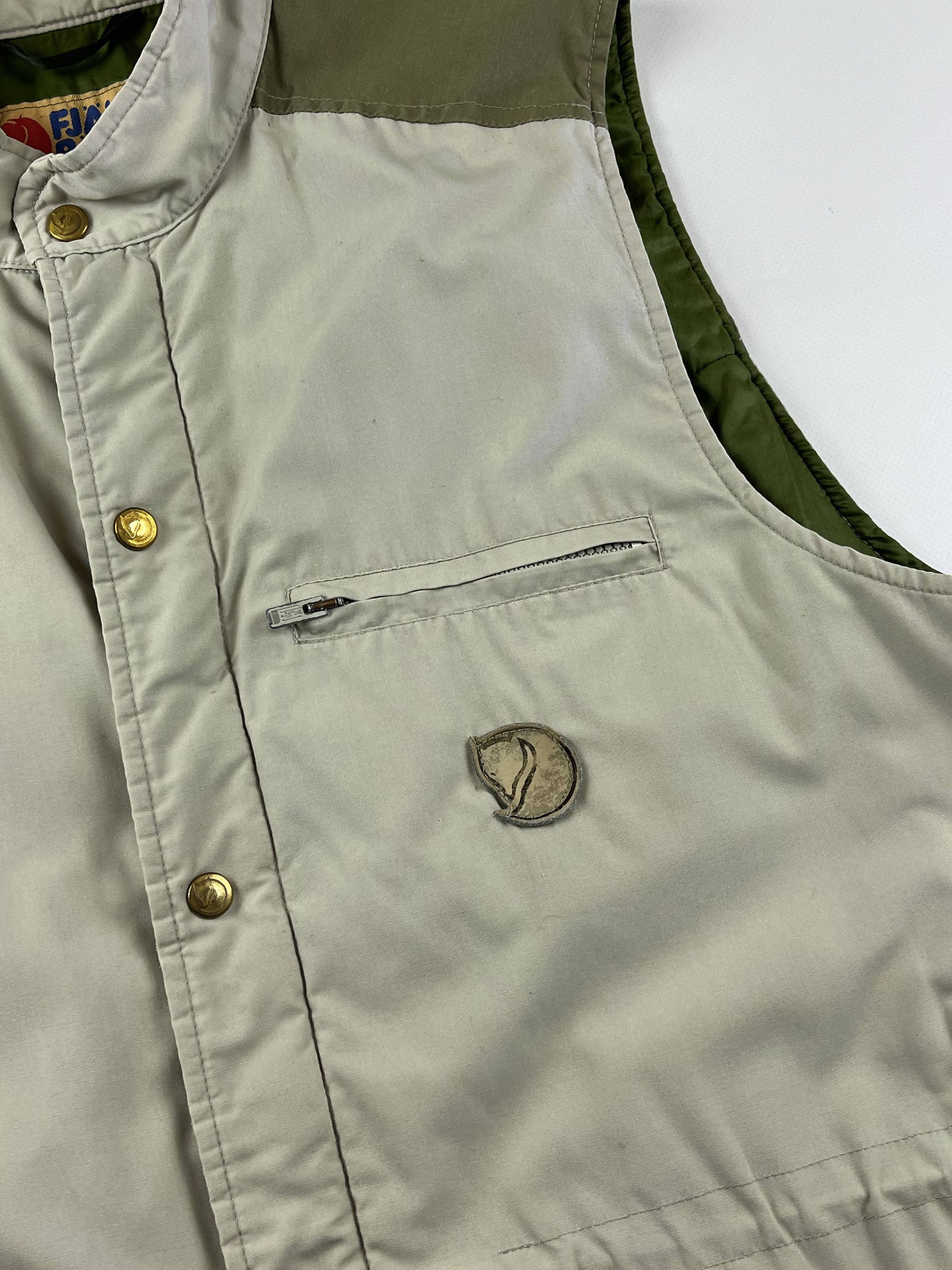 Fjallraven × Vintage Vintage 90s Fjallraven Outdoor Vest Size US L / EU 52-54 / 3 - 2 Thumbnail