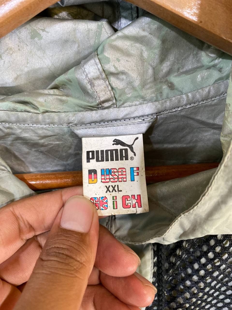 Puma vintage puma light jacket big logo back netting design Size US XXL / EU 58 / 5 - 4 Thumbnail