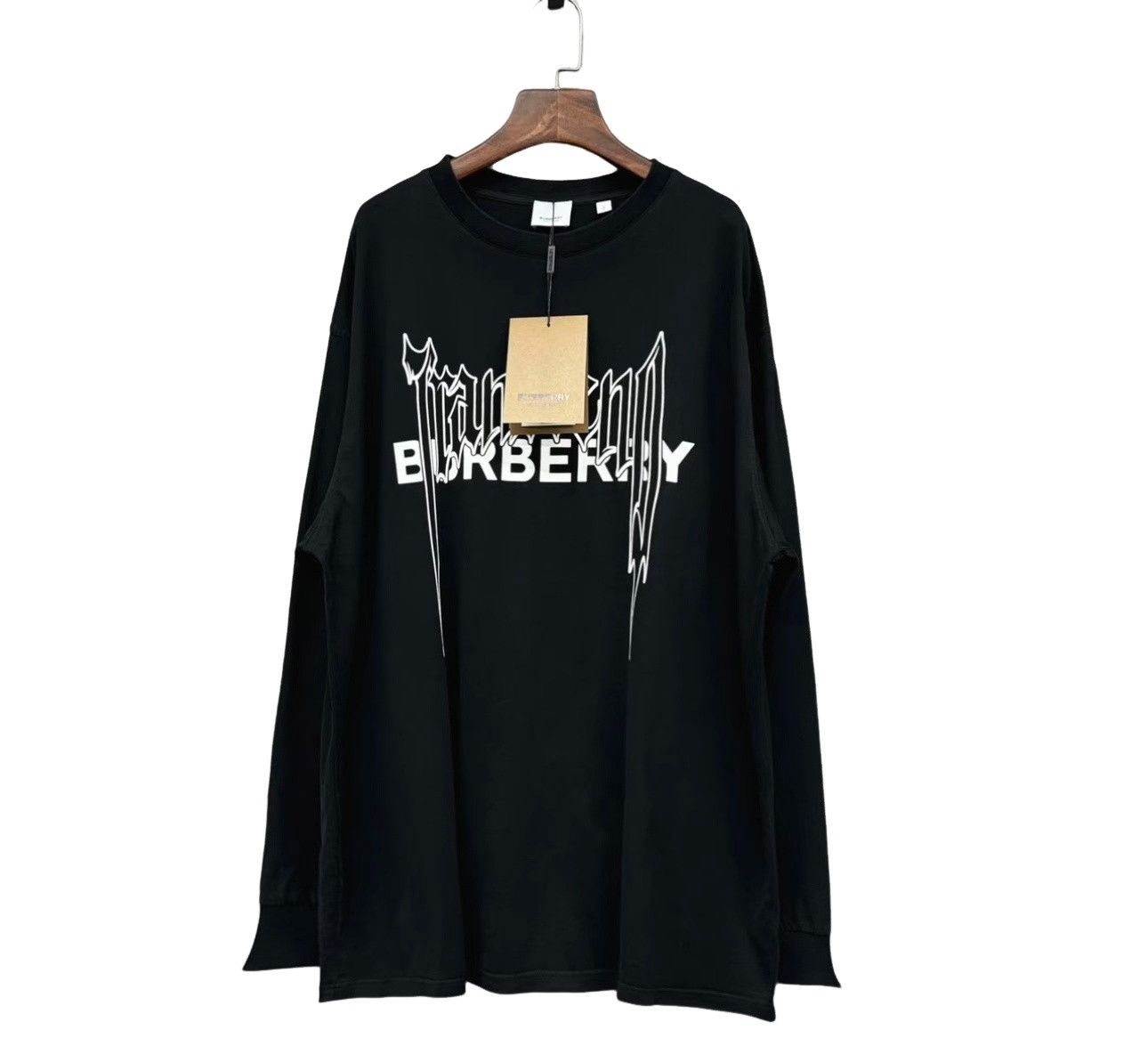 Burberry Burberry Art Logo Long Sleeve T-Shirt Size L Size US L / EU 52-54 / 3 - 1 Thumbnail