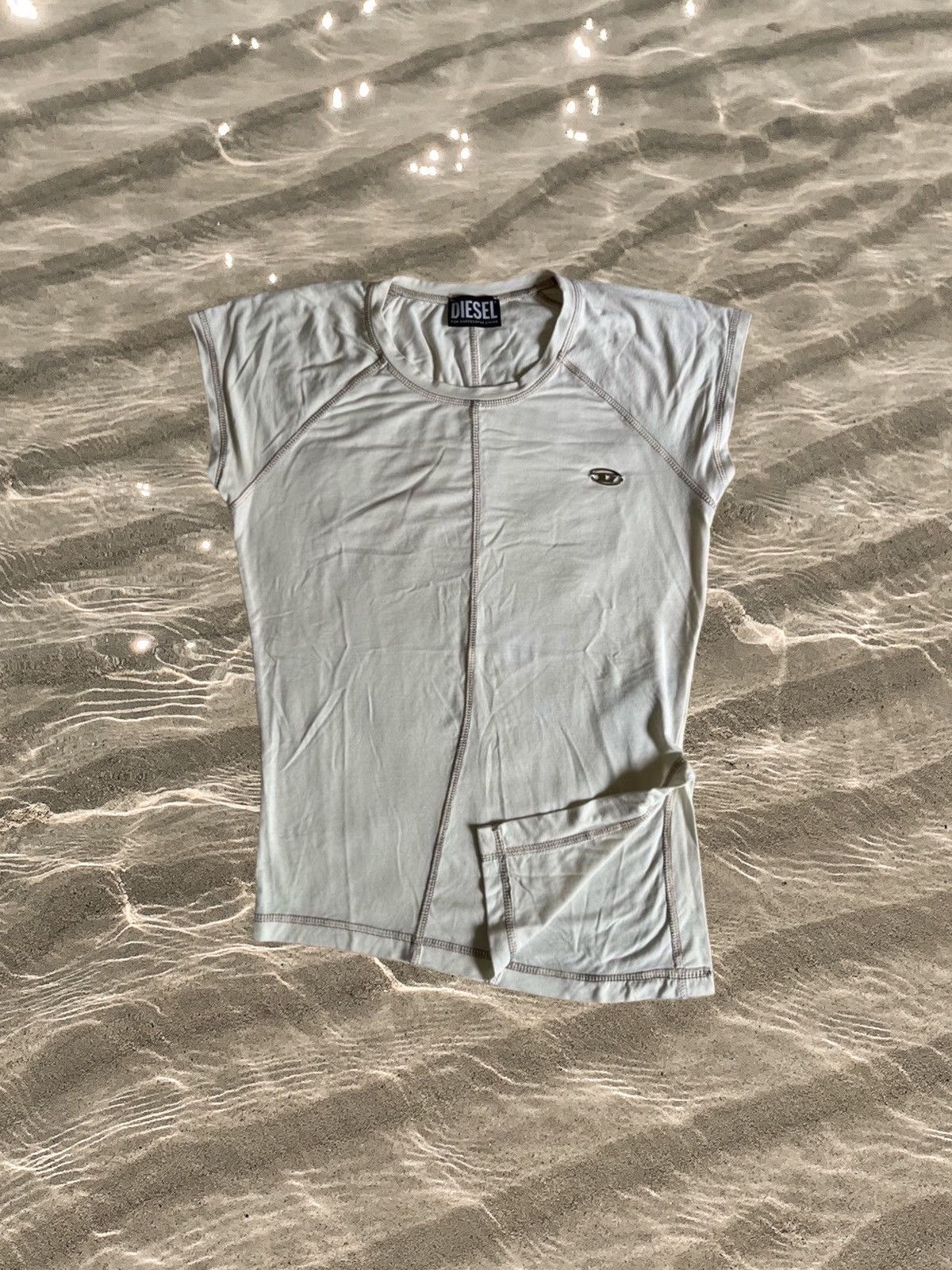 DIESEL Light Beige T-Shirt with Side Slit & Metal Logo