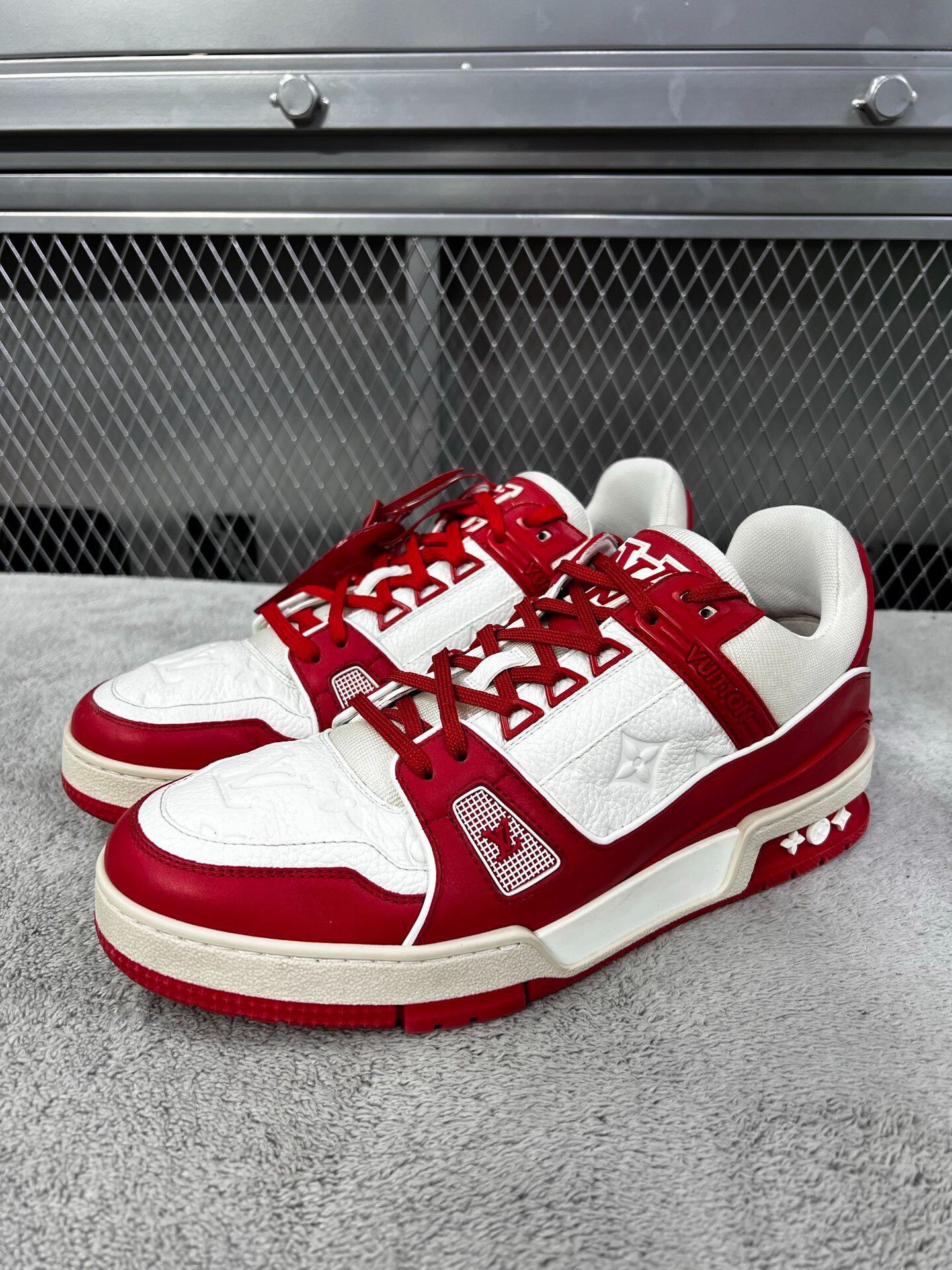 Louis Vuitton Louis Vuitton Training Red Lowtop Sneakers 41 Men Size US 8.5 / EU 41-42 - 1 Thumbnail