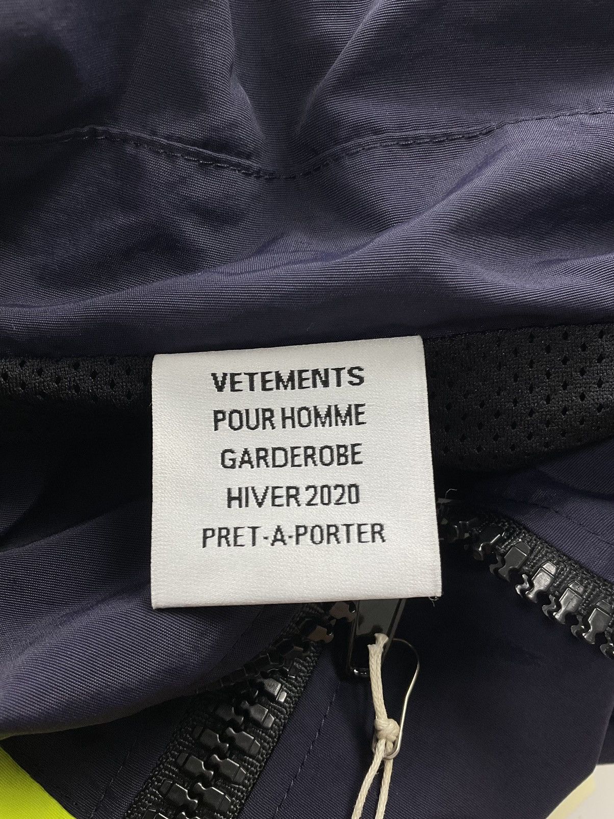 Vetements Vetements F/W'19 Hi Vis Anarchy Parka Jacket Size US S / EU 44-46 / 1 - 13 Thumbnail