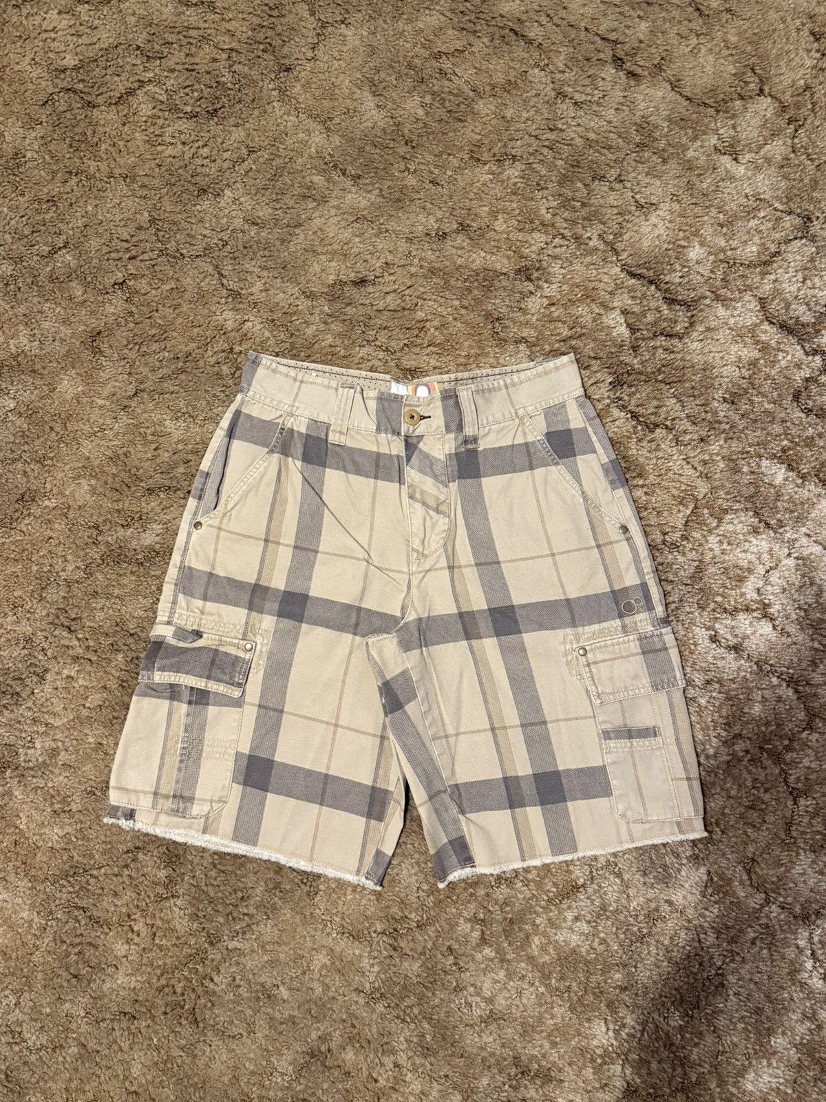Vintage Vintage Y2K Op Khaki Plaid Skater Shorts Mens 30 Size US 30 / EU 46 - 1 Thumbnail