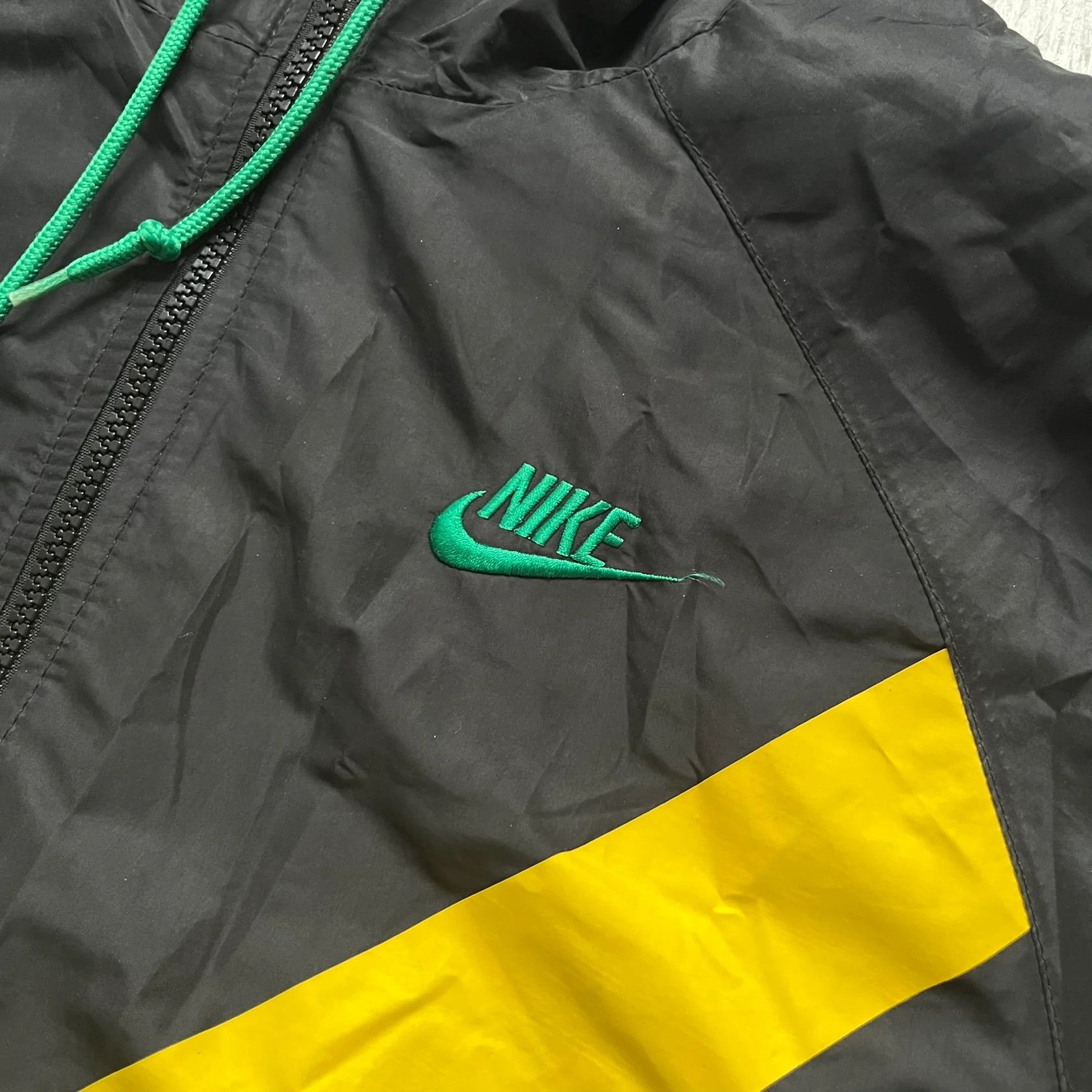 Nike Nike Jamaica Olympics 2008 Split Windbreaker (Small) Size US S / EU 44-46 / 1 - 3 Thumbnail