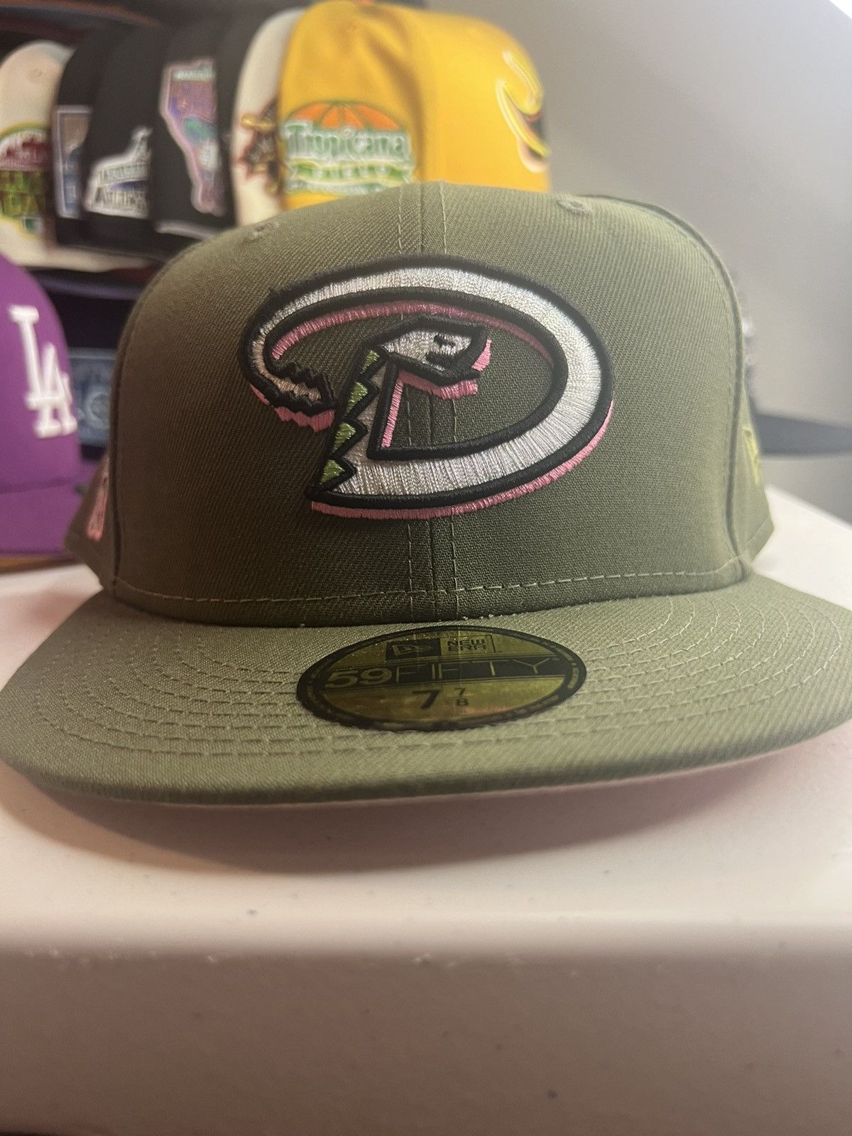 Hat newest Club Exclusive Arizona Diamondbacks Pink Martini Size 7 1/8 New Era 59fifty