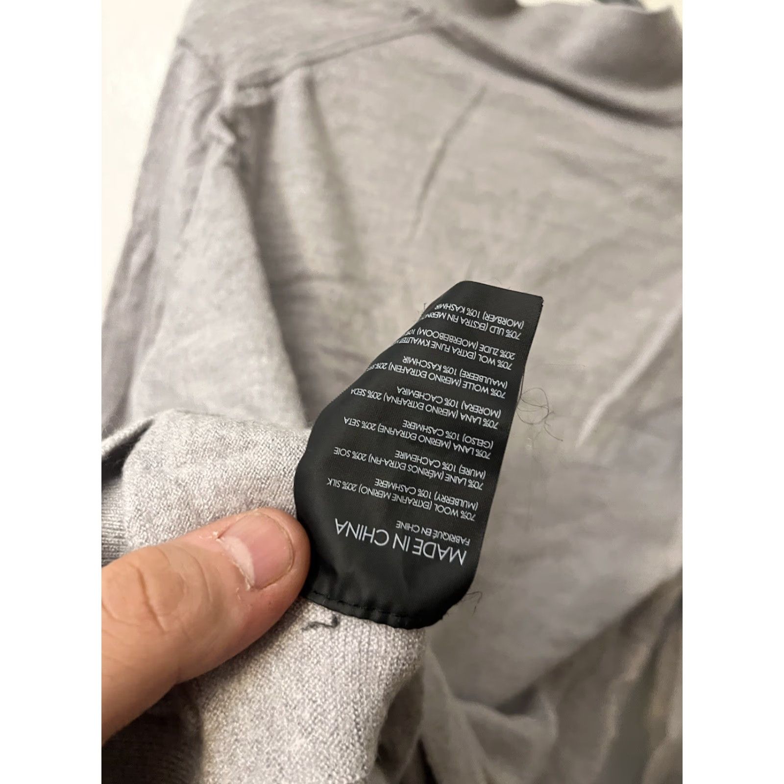 Club Monaco Club Monaco Collared Sweater, Size XL Wool Blend Gray Women, XL, Club Monaco, Sweater, Wool Blend, Gray, Collared, Henley, Women's Apparel, Vintage? Size XL / US 12-14 / IT 48-50 - 4 Thumbnail