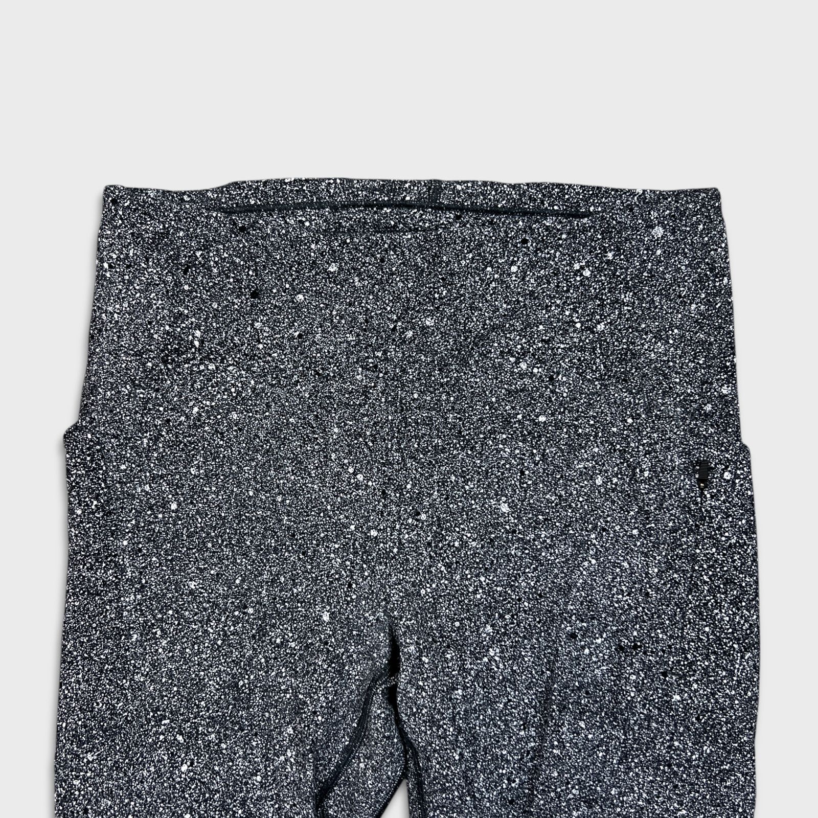 Lululemon Lululemon Lead The Pack Tight 28 Splatter Yoga Leggings Size 28" / US 6 / IT 42 - 2 Thumbnail