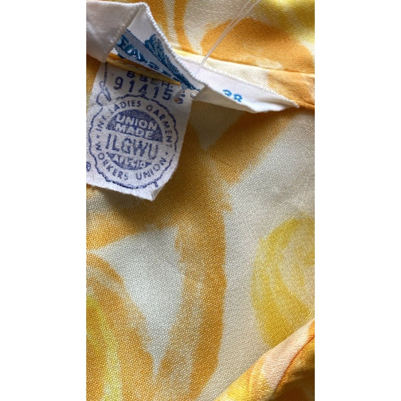 Vintage VINTAGE Emsee Blouse Women’s 38 ILGWU Yellow 50s 60s 70s 80s Workers Union Shirt Women Mens Girls Size XS / US 0-2 / IT 36-38 - 3 Thumbnail