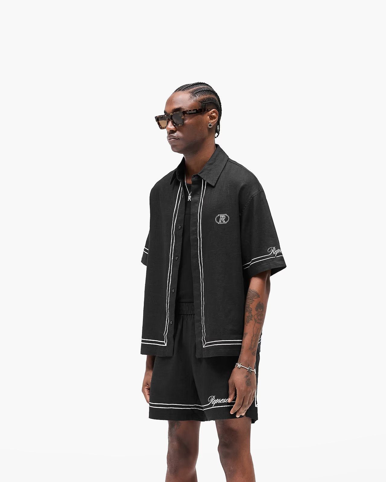 Represent Clo. o1mle1125 Border Shirt in Black Size US XL / EU 56 / 4 - 4 Thumbnail