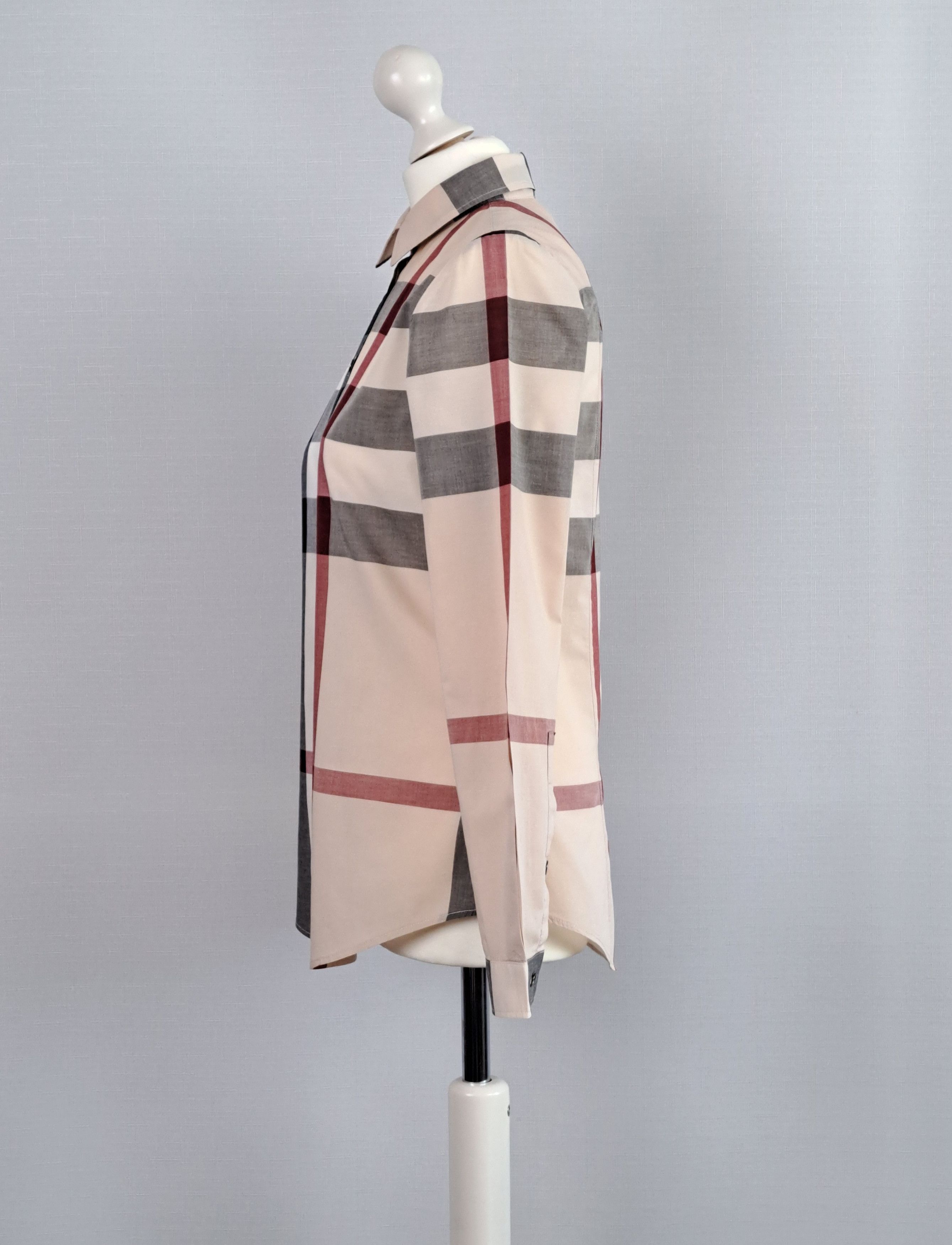 Burberry Burberry Brit checked long sleeve shirt. Size XS Size XS / US 0-2 / IT 36-38 - 4 Thumbnail