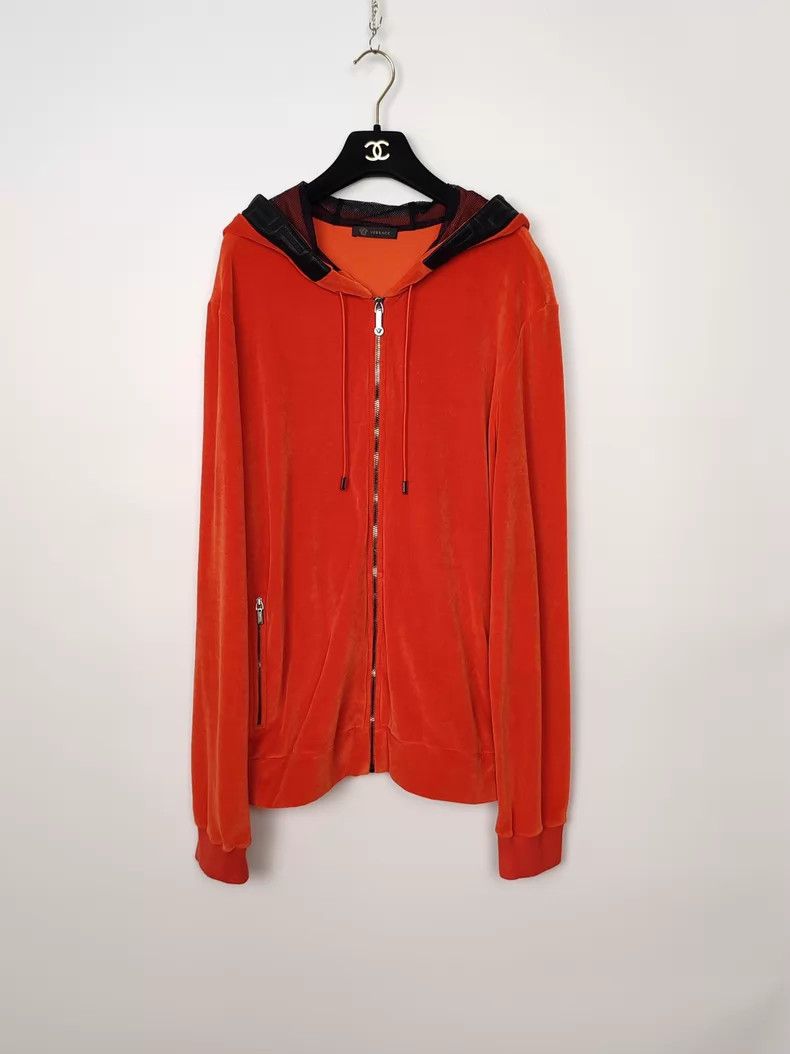 Versace Versace Suede figure in a velvet coat Size US L / EU 52-54 / 3 - 1 Thumbnail
