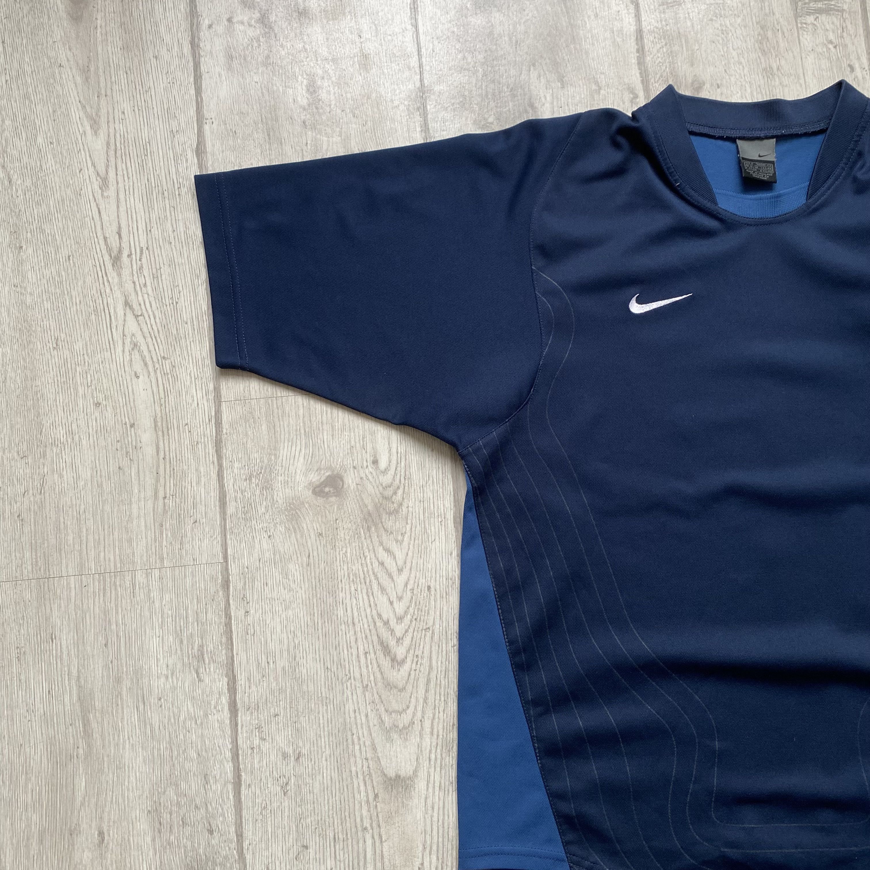 Nike Vintage 90s Nike tee jersey Y2K Drill Shox Tn Vibe Size US S / EU 44-46 / 1 - 5 Thumbnail