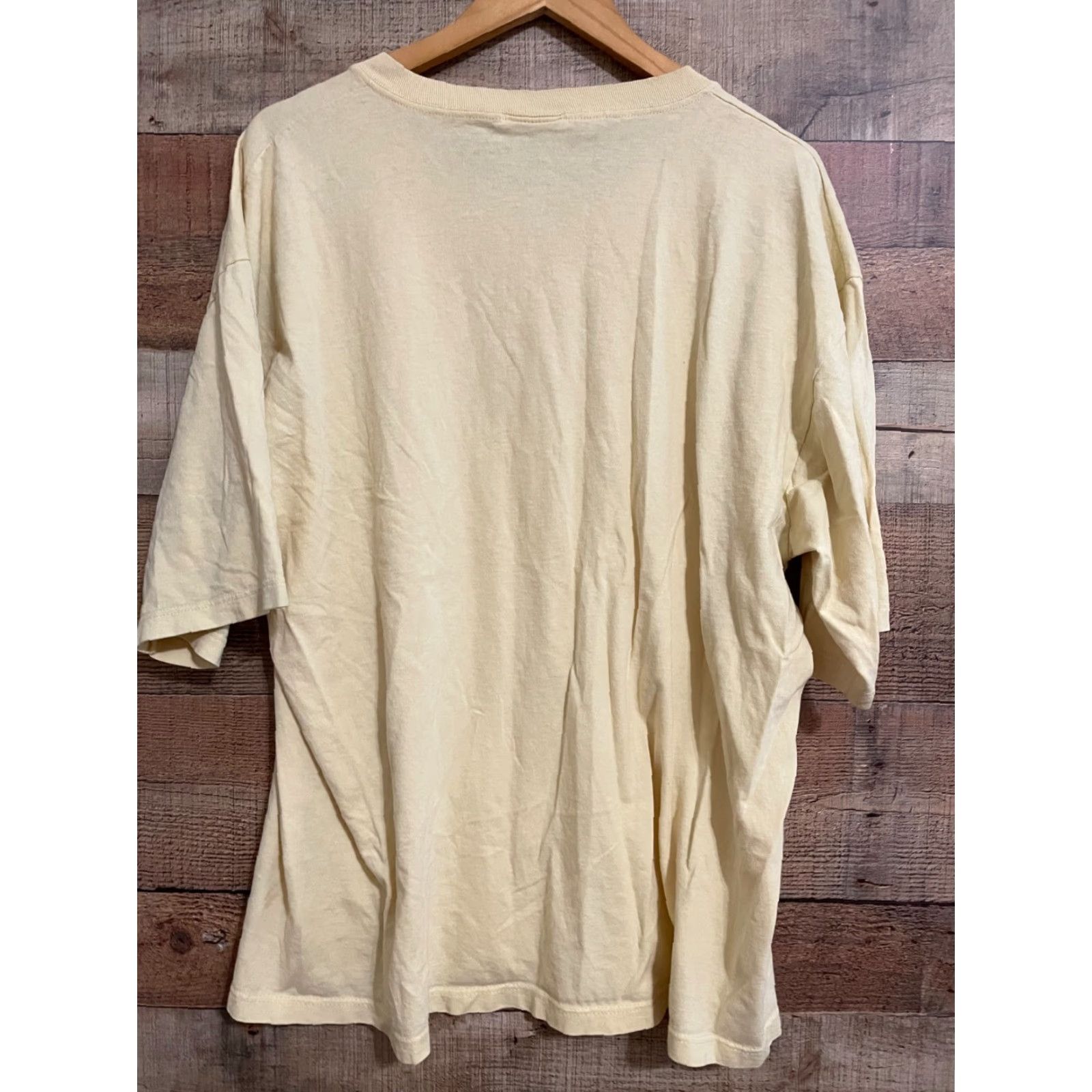 Tommy Hilfiger VINTAGE Tommy Hilfiger Tee Shirt Made in the USA XL Shirt Mens TAN Crew Neck Short Sleeve Basic Tee Size US XL / EU 56 / 4 - 2 Thumbnail