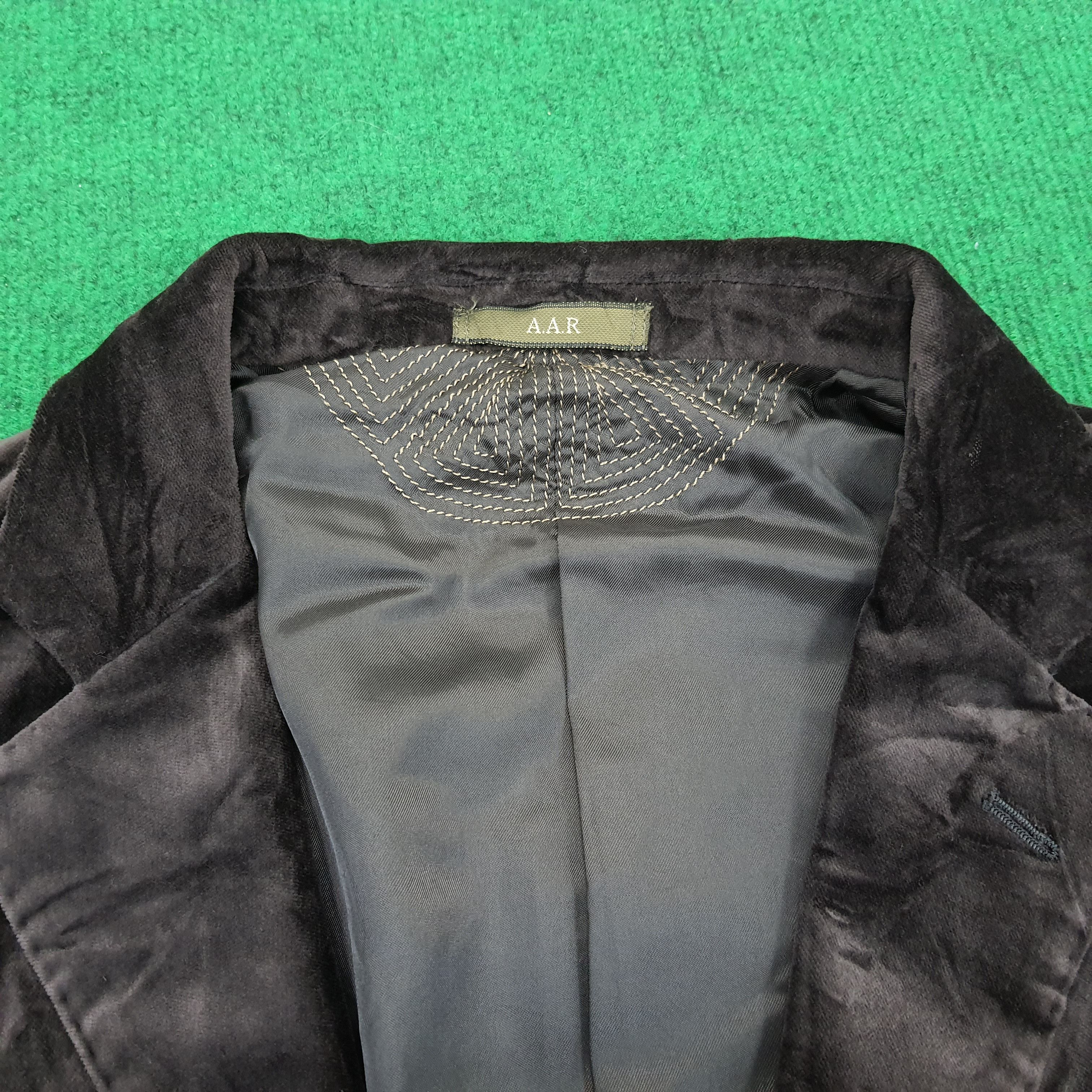 Japanese Brand Vintage Yohji Yamamoto A.A.R Velvet Blazer Size US M / EU 48-50 / 2 - 4 Thumbnail