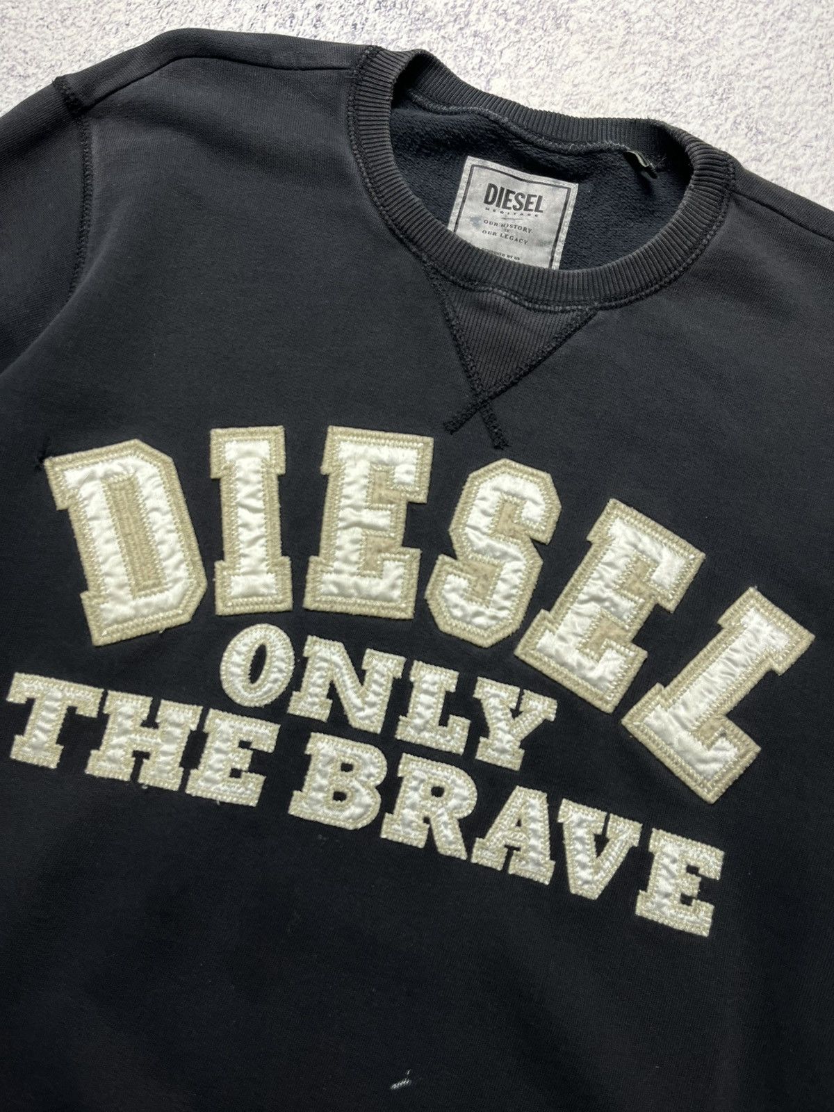 Other Vintage Diesel Distressed Big Ligo Sweatshirt Y2K Size US M / EU 48-50 / 2 - 9 Thumbnail