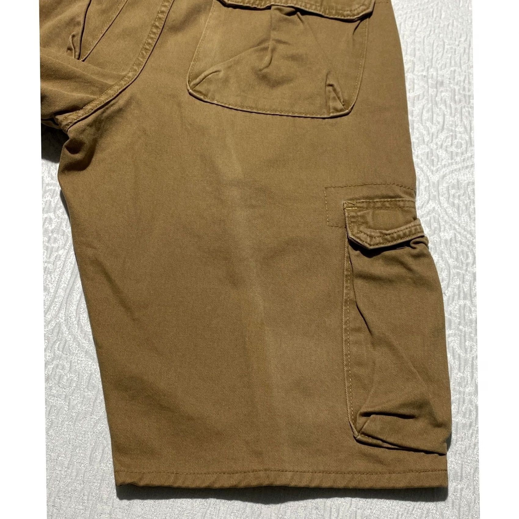 Wrangler Wrangler Cargo Shorts Mens Brown Cotton Twill 32 Regular 6-Pocket Utility Workwear Button Closure Tan Size US 32 / EU 48 - 2 Thumbnail