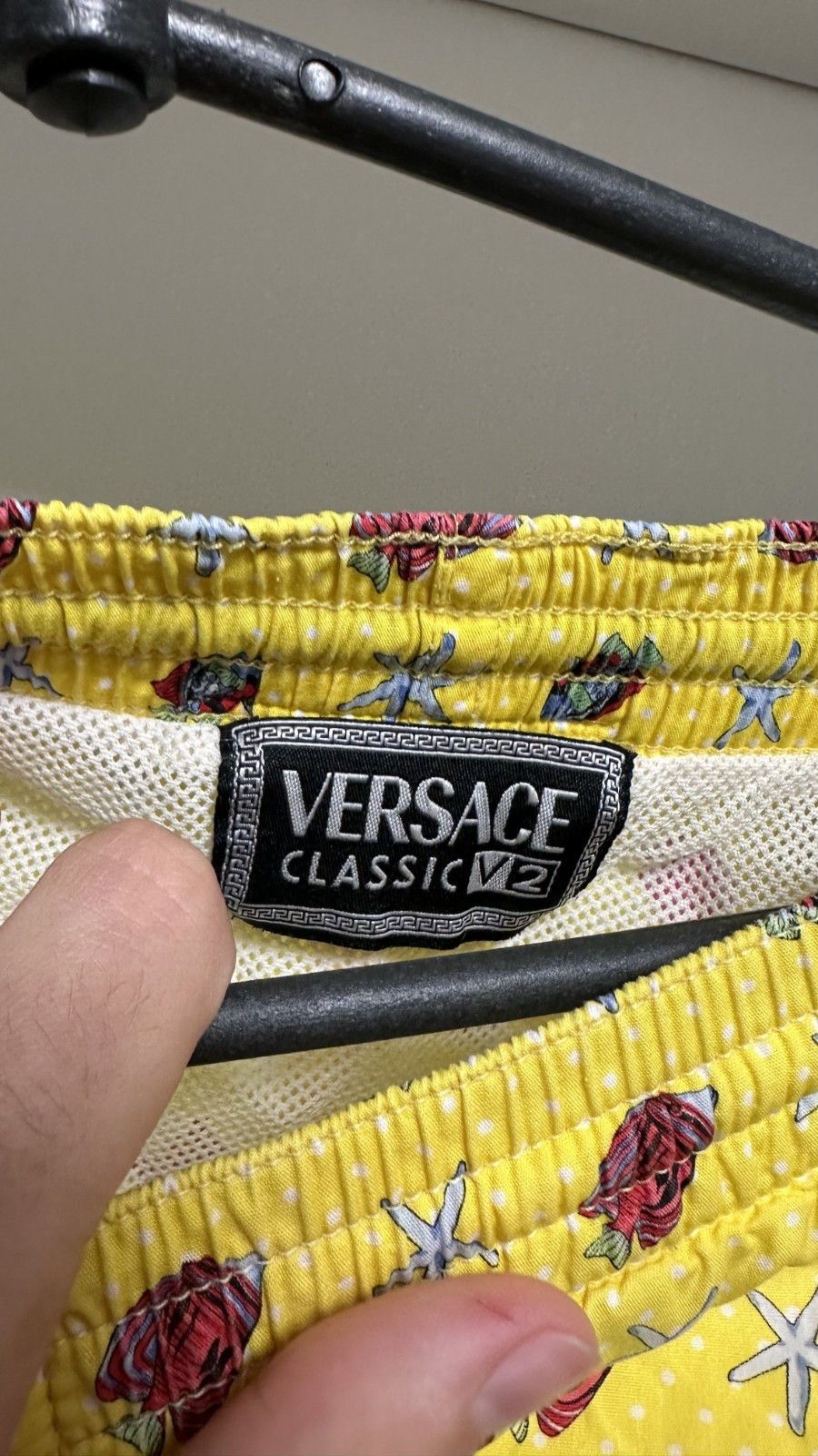 Versace Versace Classic V2 Men's Yellow Swimshorts Size S Size US 26 / EU 42 - 6 Thumbnail