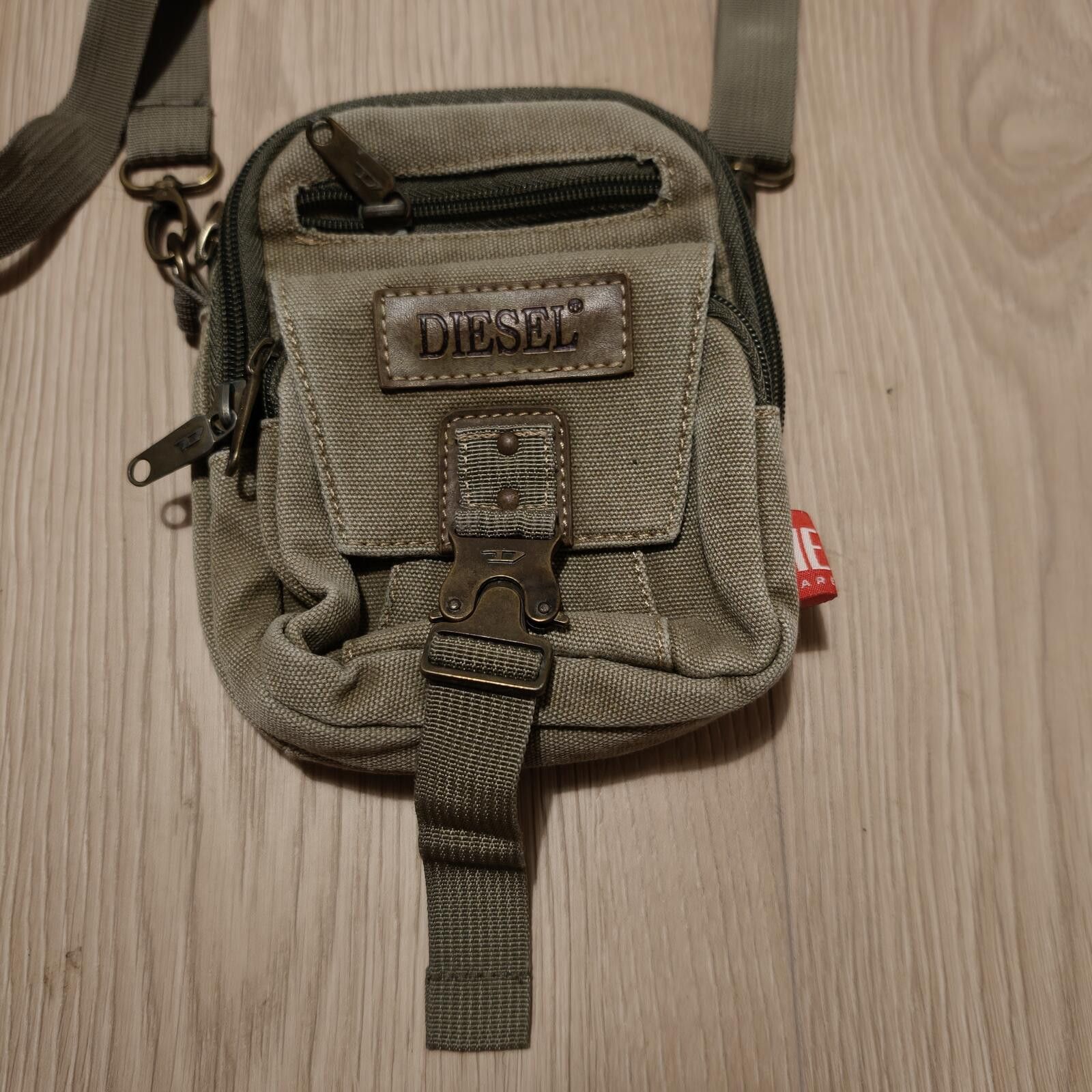 Diesel Diesel Mini Side Bag / Sling Bag / Shoulder Bag Size ONE SIZE - 3 Thumbnail