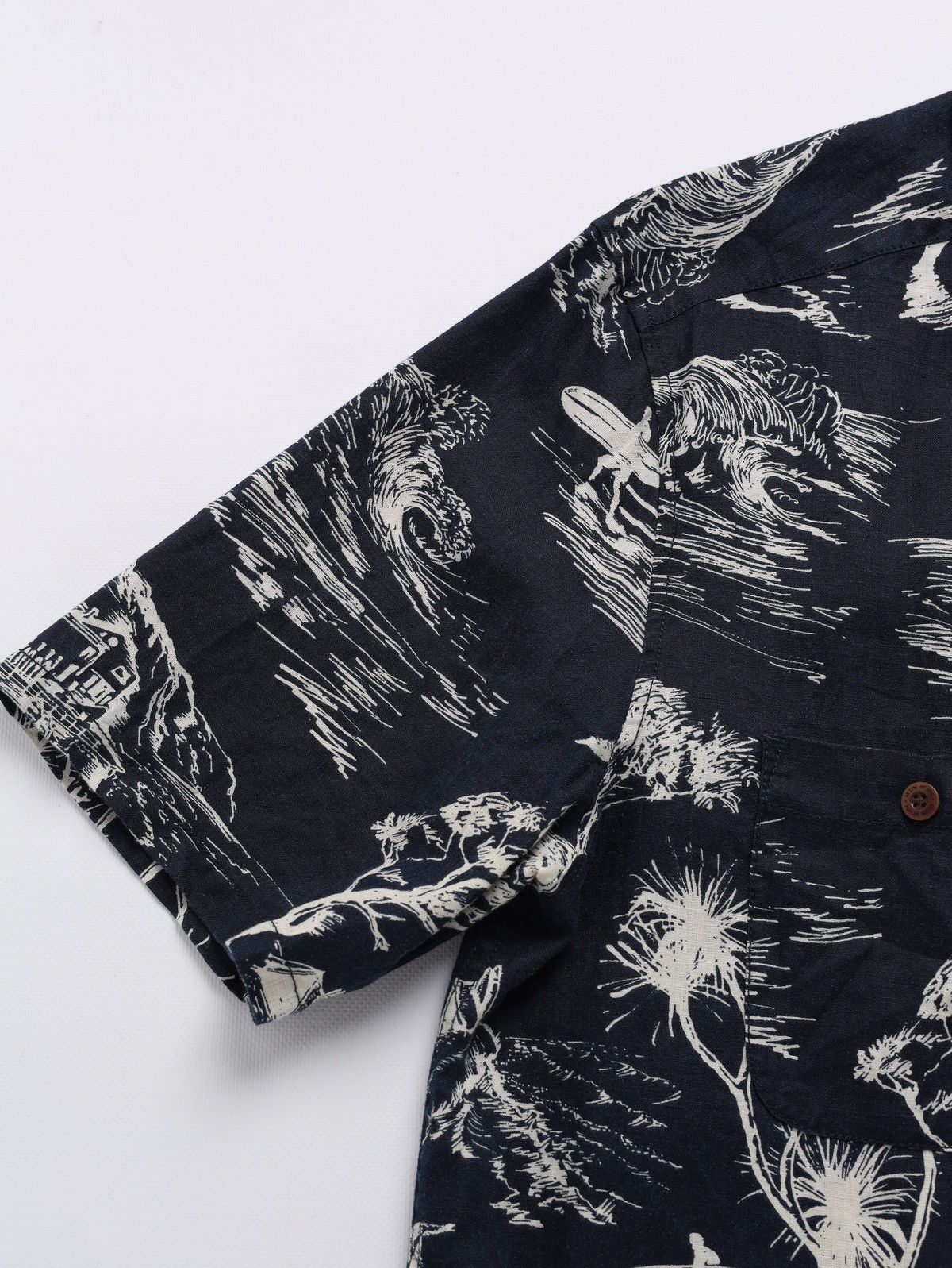 Finisterre Linen Short Sleeve Shirt Printed Hawaii Floral in Blue, Men's (Size M) — image 6 of 6