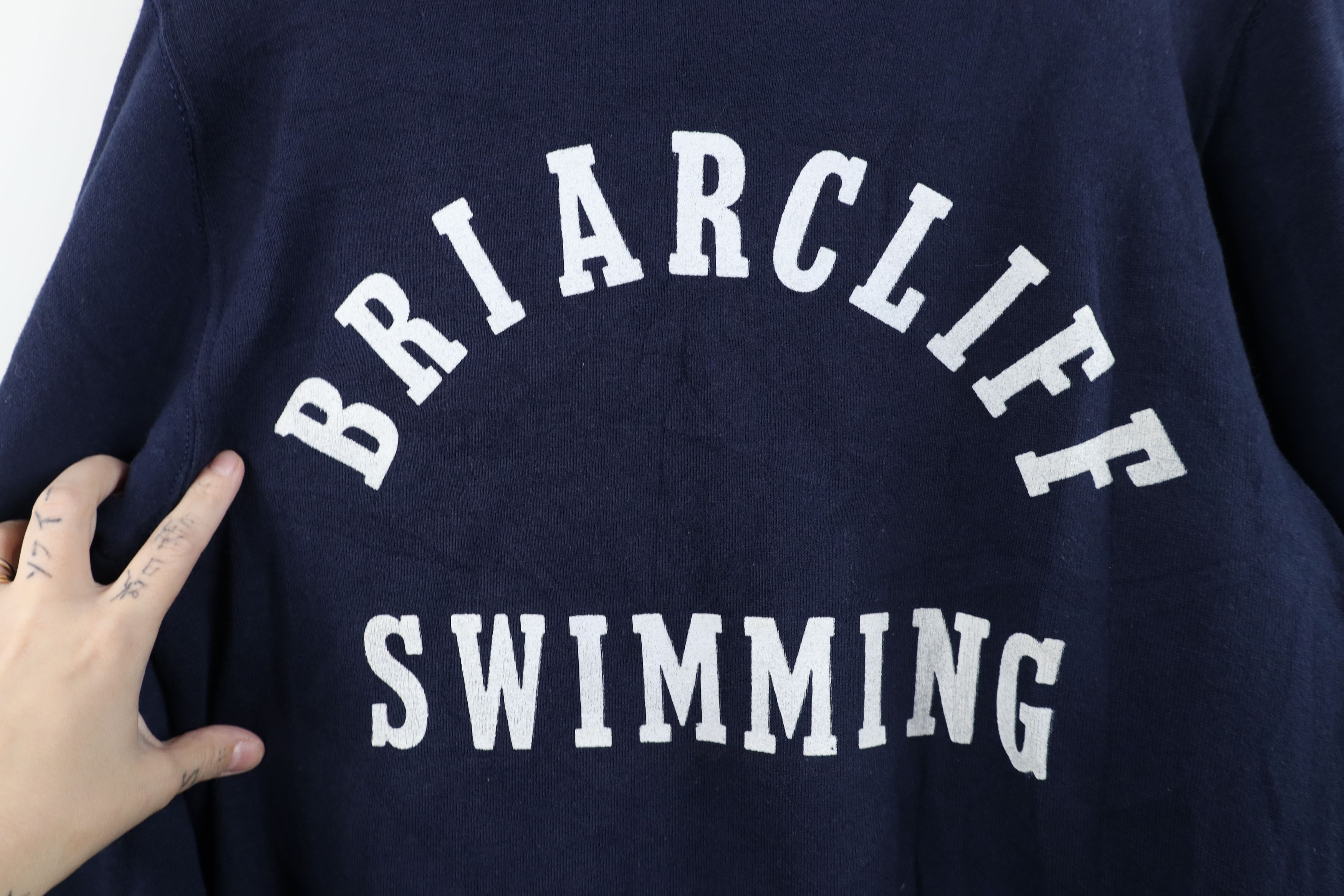 Russell Athletic Vintage 80s Russell Athletic Shark Swimming Hoodie USA Size US S / EU 44-46 / 1 - 11 Thumbnail