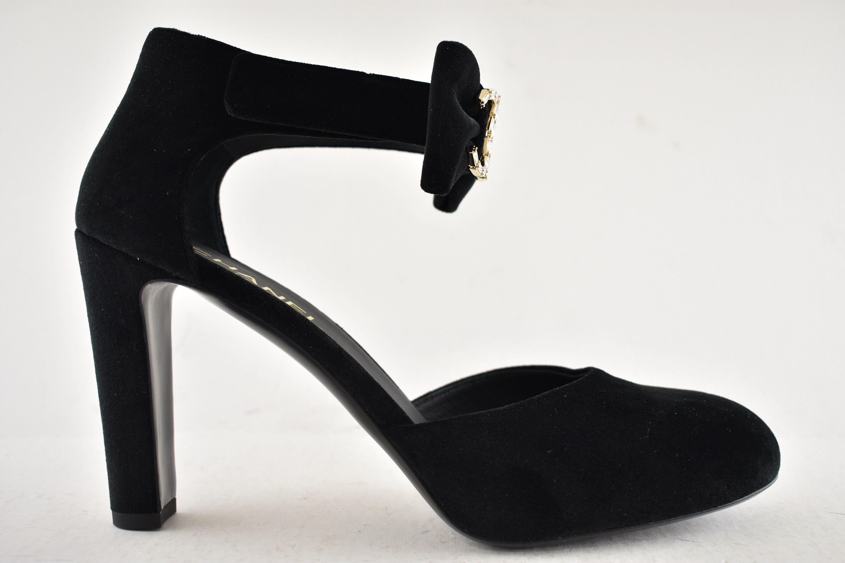 Chanel Chanel 24K Velvet Bow Crystal CC Ankle Strap Heel Pump 42 Size US 12 / IT 42 - 4 Thumbnail
