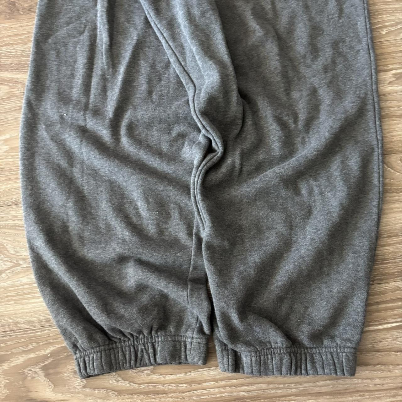 Japanese Brand Crazy Vintage Y2K/2000s Baggy Grey Skater Style Essential Sweatpants! Fits L Size US 34 / EU 50 - 5 Thumbnail
