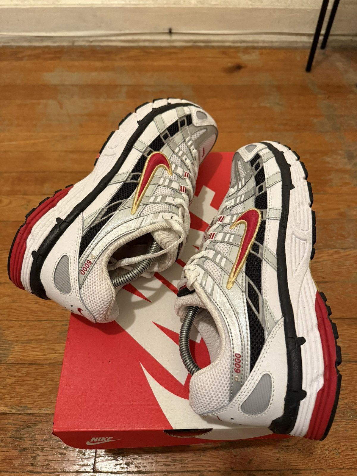 Nike Nike P-6000 Size US 9 / EU 42 - 4 Thumbnail