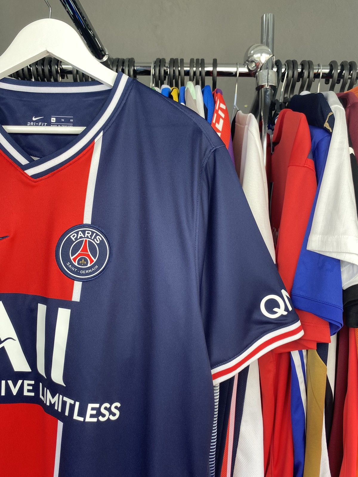 Nike 2020/21 NIKE PSG #7 MBAPPE HOME SOCCER FOOTBALL JERSEY SHIRT Size US XL / EU 56 / 4 - 4 Thumbnail