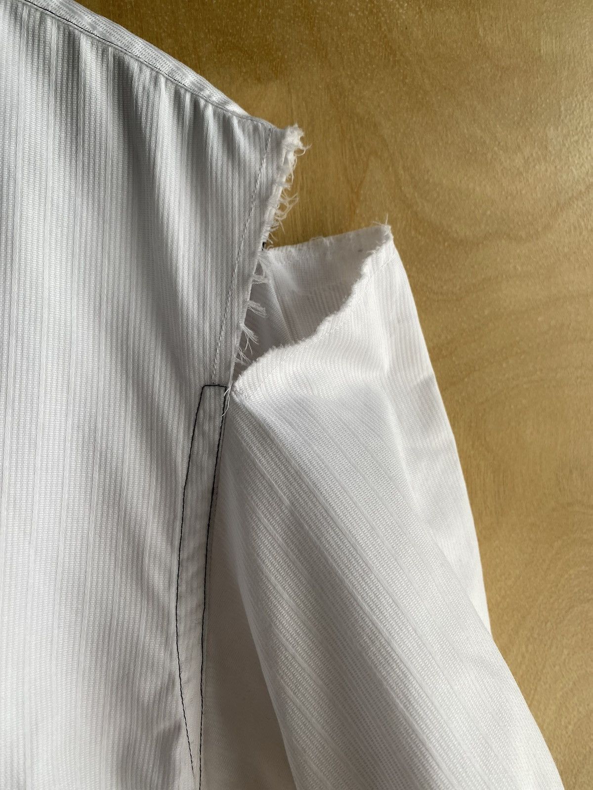 Comme des Garcons Commes Des Garcons Deconstructed Button Down SS17 Size US M / EU 48-50 / 2 - 4 Thumbnail