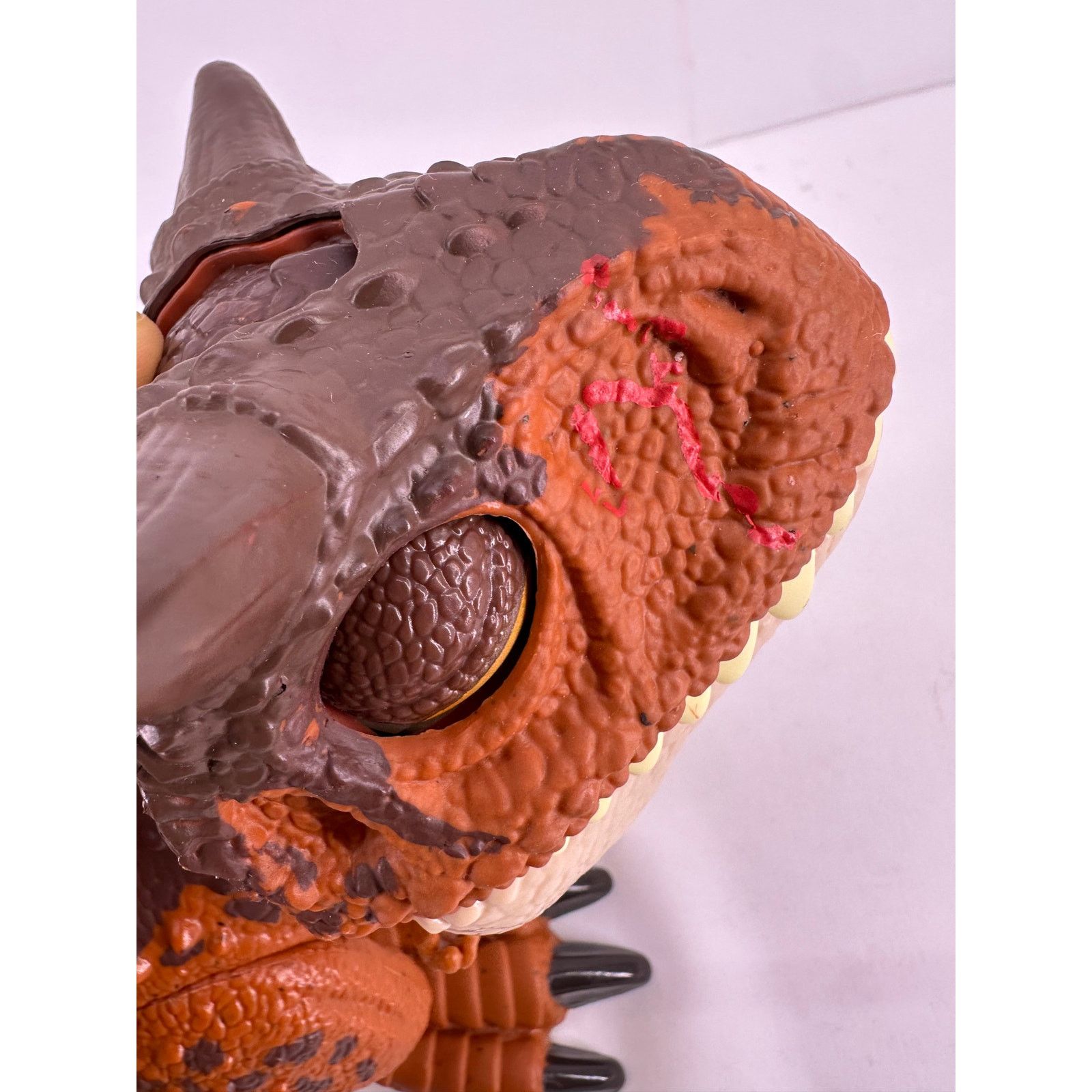 & Other Stories Jurassic World Wild Chompin Carnotaurus Baby Toro Dino Size ONE SIZE - 4 Thumbnail