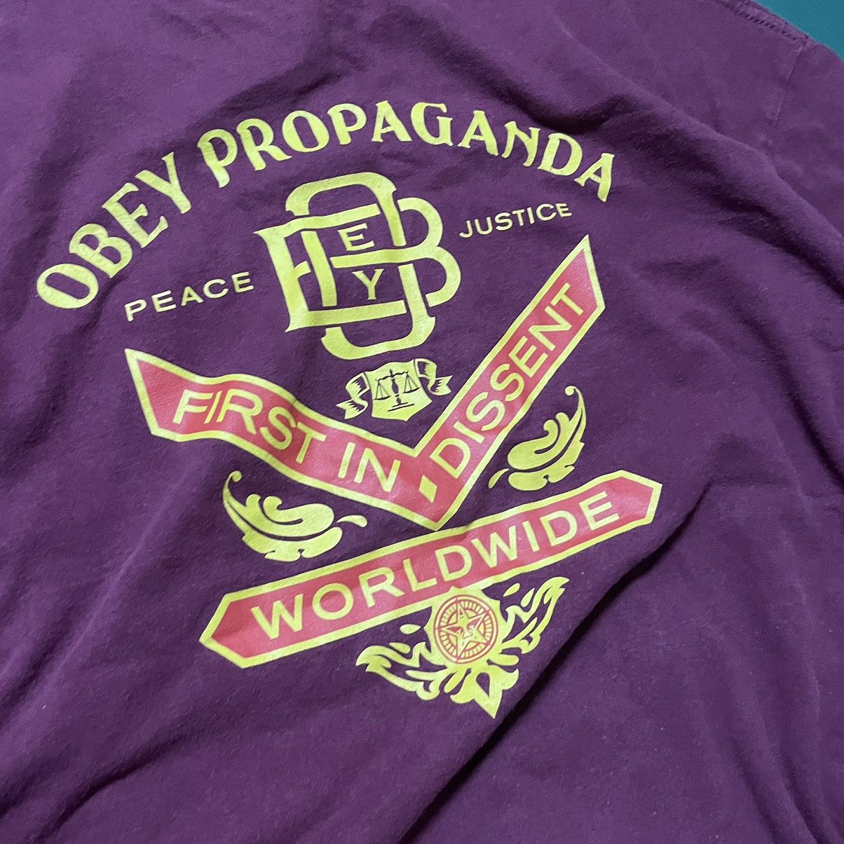 Obey × Vintage Vintage Obey Propaganda Tee Size US XL / EU 56 / 4 - 4 Thumbnail