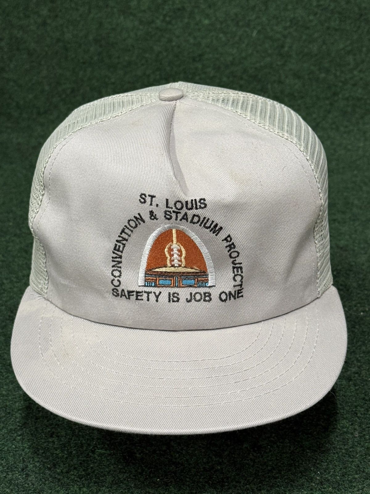 Vintage Vintage St Louis Stadium & Convention Project Trucker Hat Size ONE SIZE - 1 Thumbnail